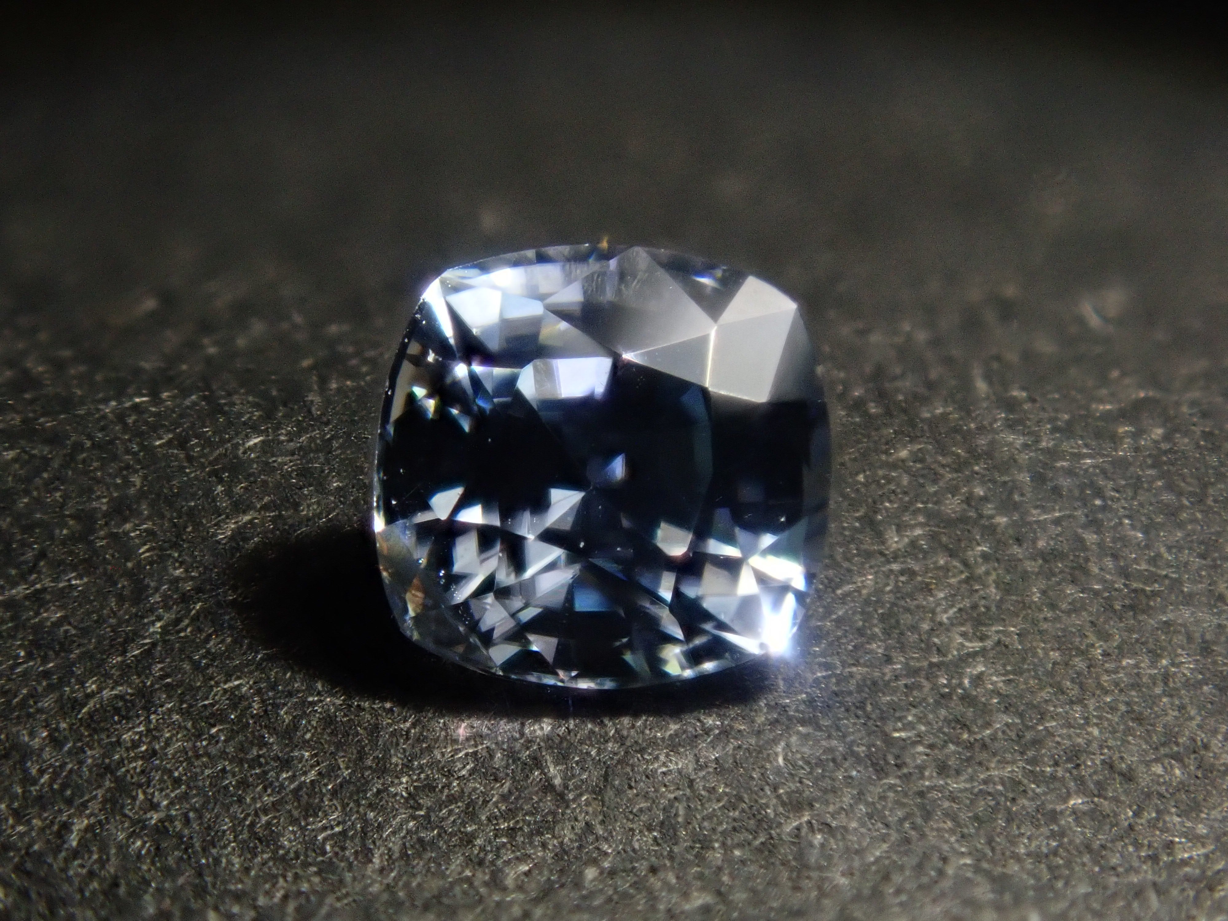 【10/17 22時販売】《残り僅か》カラーチェンジガチャ💎ミャンマー産カラーチェンジジルコン、カラーシフトサファイア、カラーシフトコバルトスピネルなど《複数購入割引有》