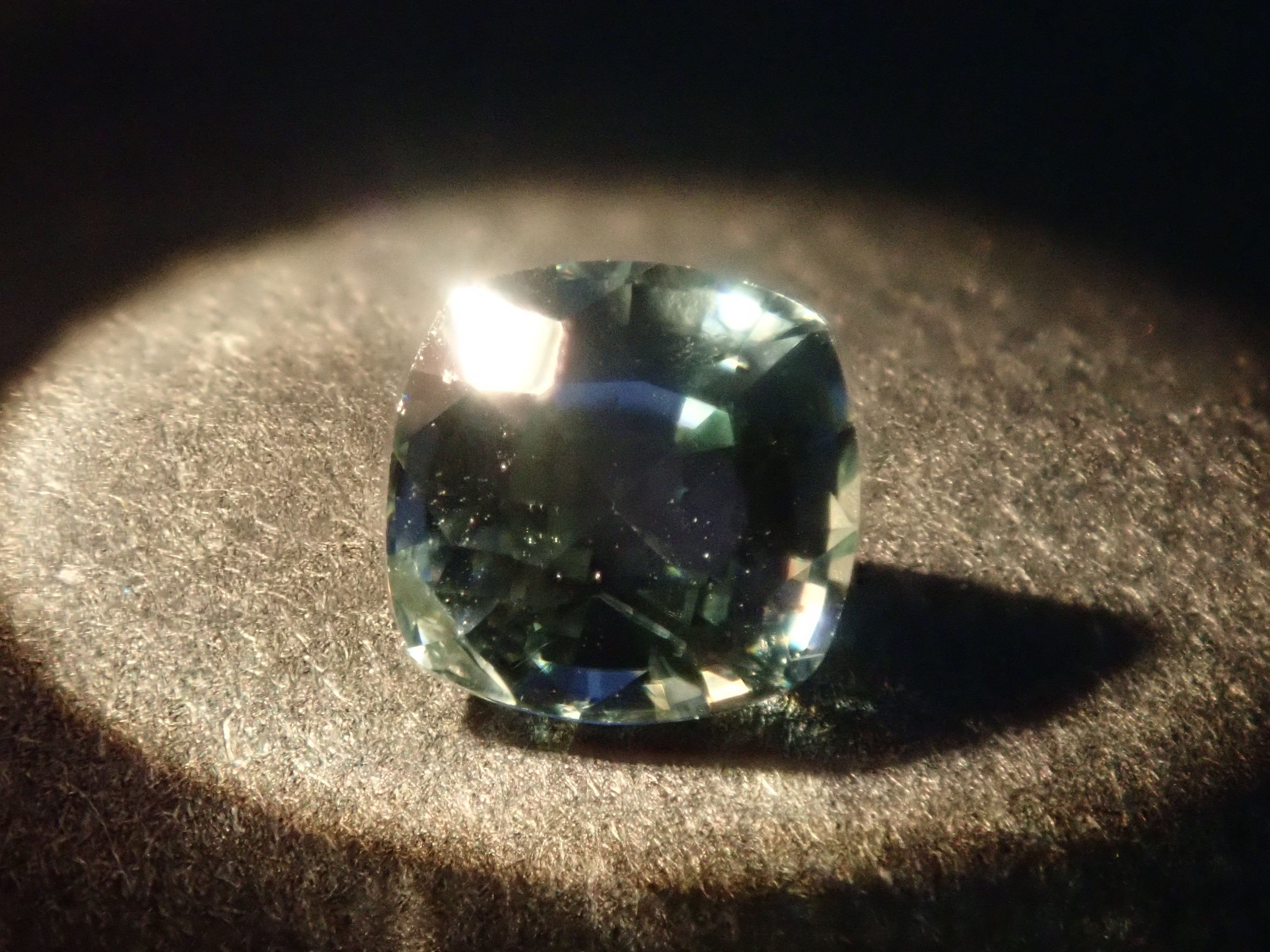 【10/17 22時販売】《残り僅か》カラーチェンジガチャ💎ミャンマー産カラーチェンジジルコン、カラーシフトサファイア、カラーシフトコバルトスピネルなど《複数購入割引有》