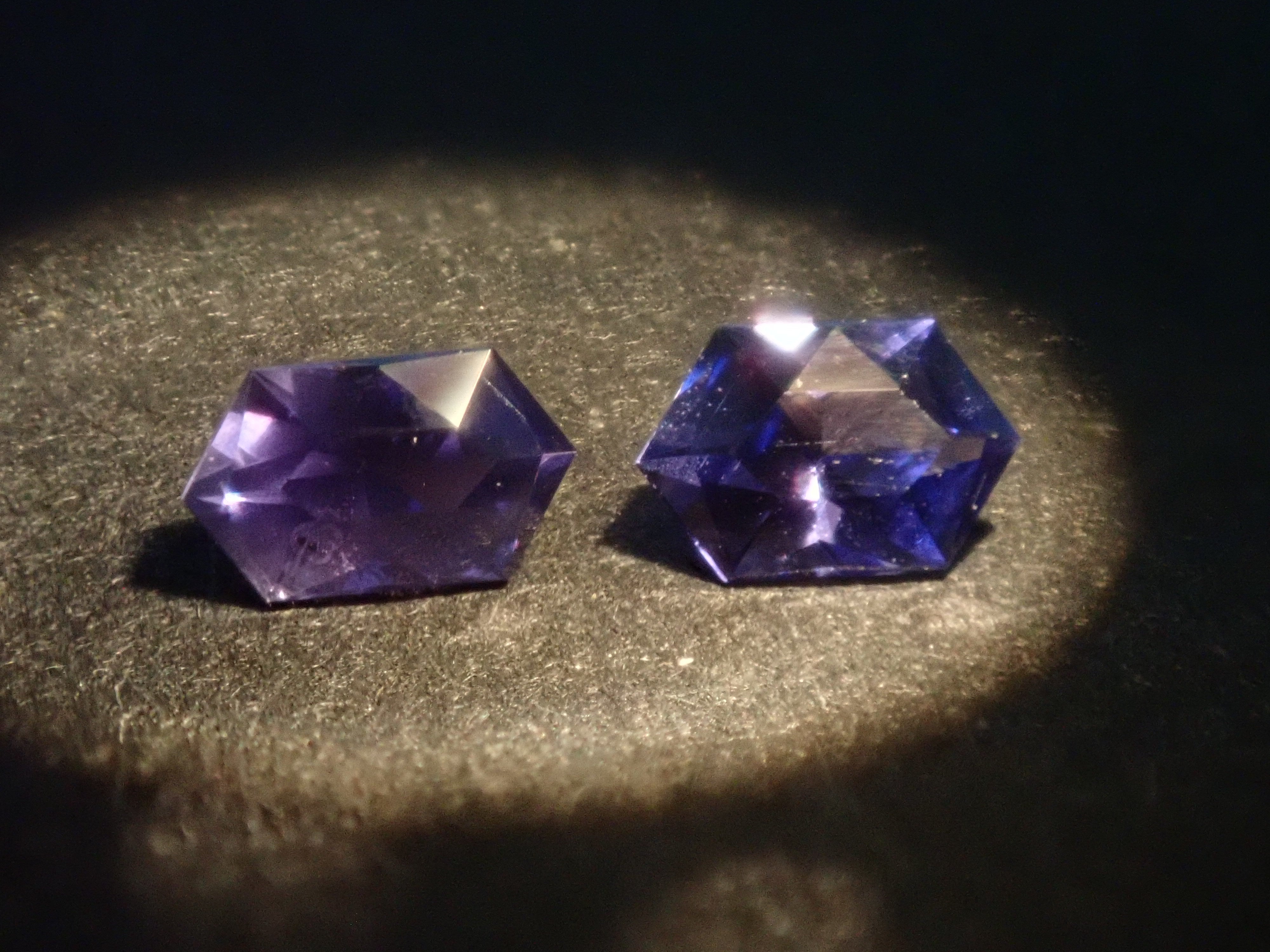 【10/17 22時販売】《残り僅か》カラーチェンジガチャ💎ミャンマー産カラーチェンジジルコン、カラーシフトサファイア、カラーシフトコバルトスピネルなど《複数購入割引有》