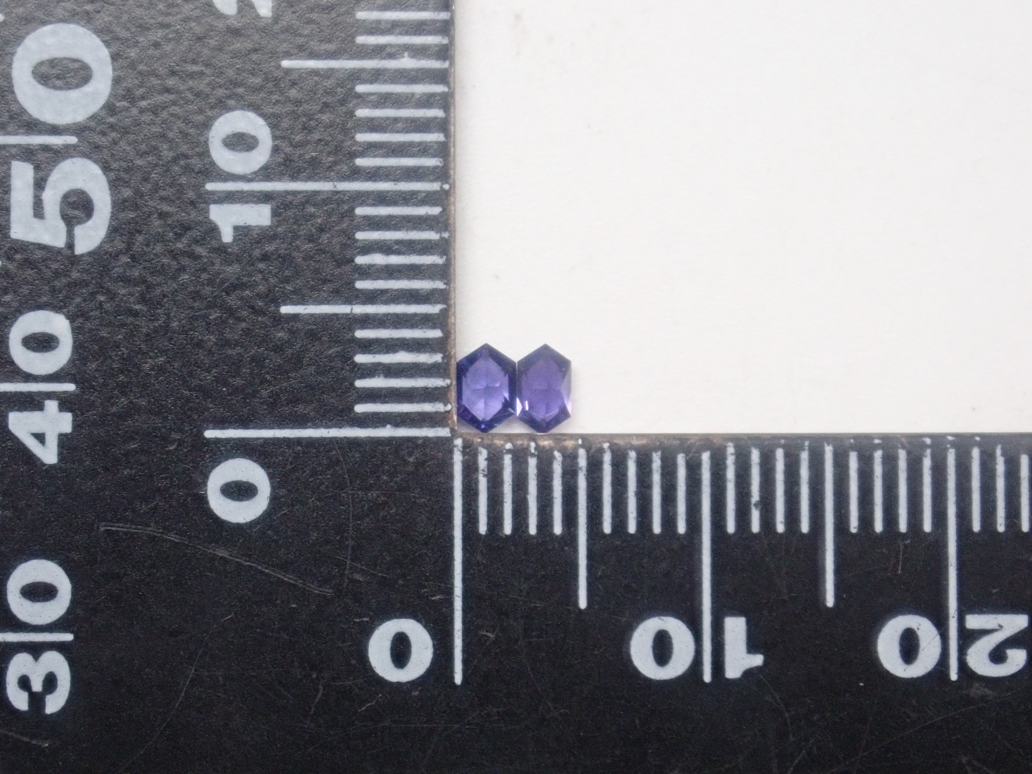 【10/17 22時販売】《残り僅か》カラーチェンジガチャ💎ミャンマー産カラーチェンジジルコン、カラーシフトサファイア、カラーシフトコバルトスピネルなど《複数購入割引有》