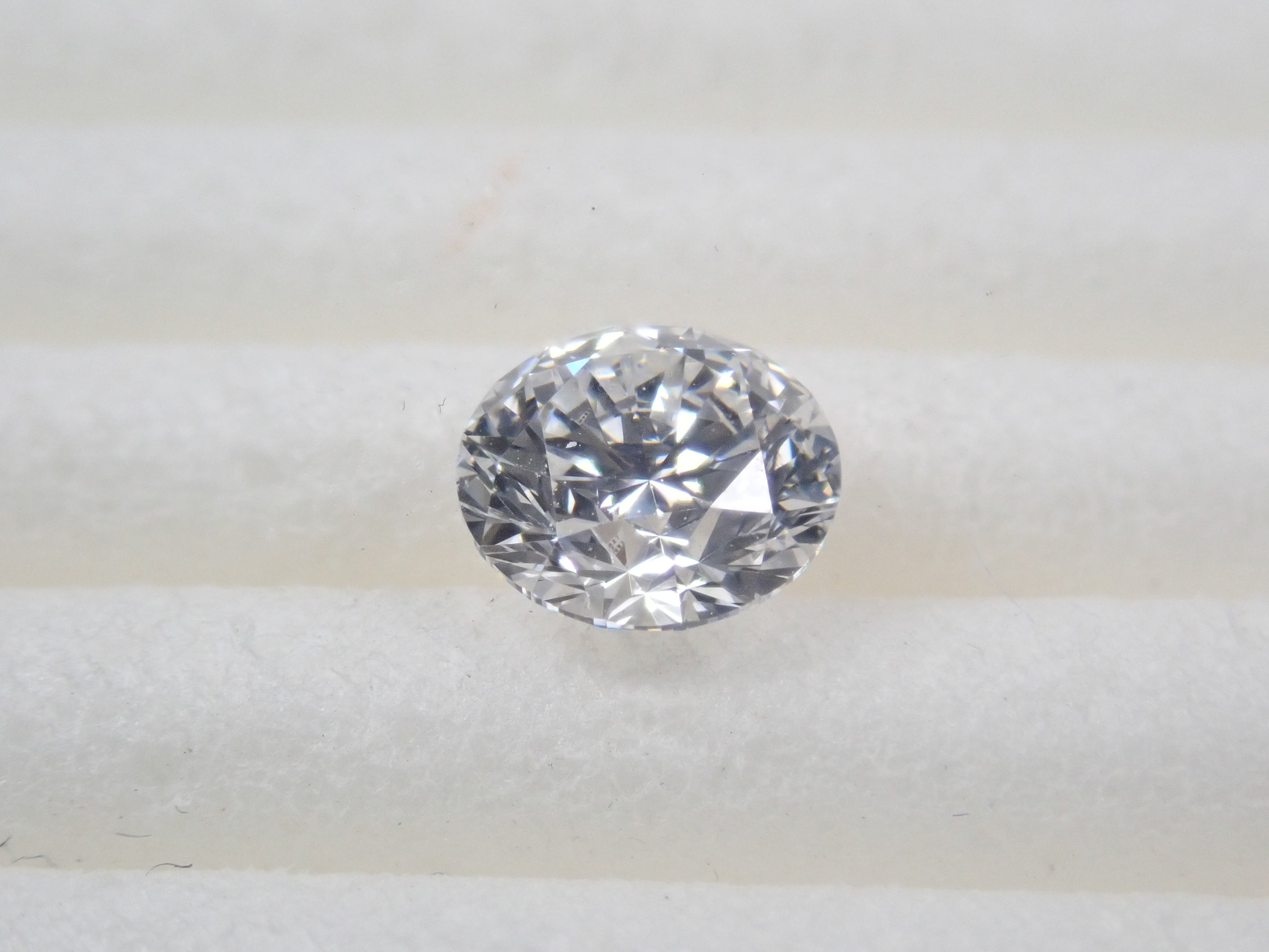 【32501762掲載】ラボグロウンダイヤモンド(合成ダイヤモンド) 0.550ctルース(D, IF, IDEAL)