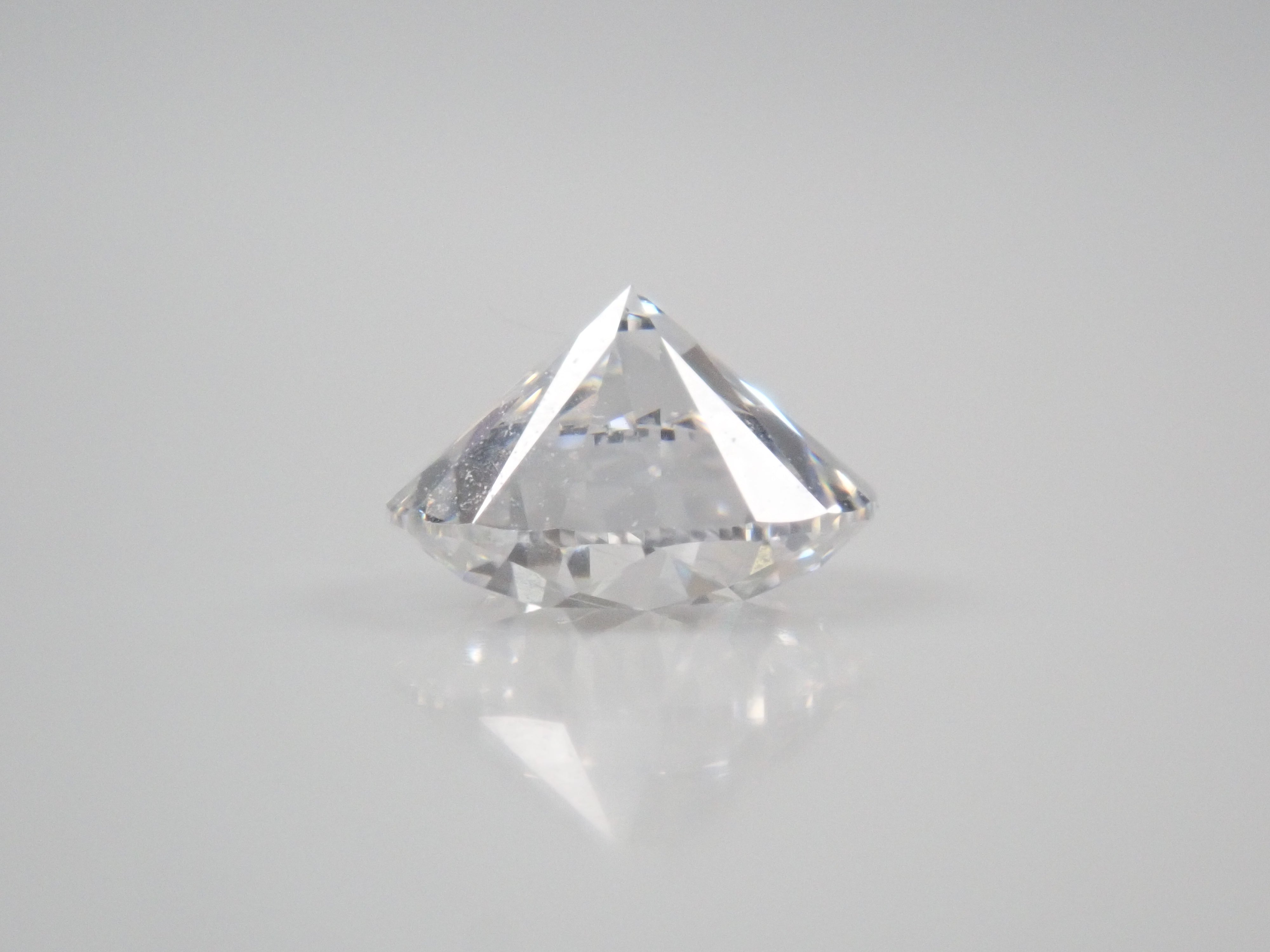 【32501762掲載】ラボグロウンダイヤモンド(合成ダイヤモンド) 0.550ctルース(D, IF, IDEAL)