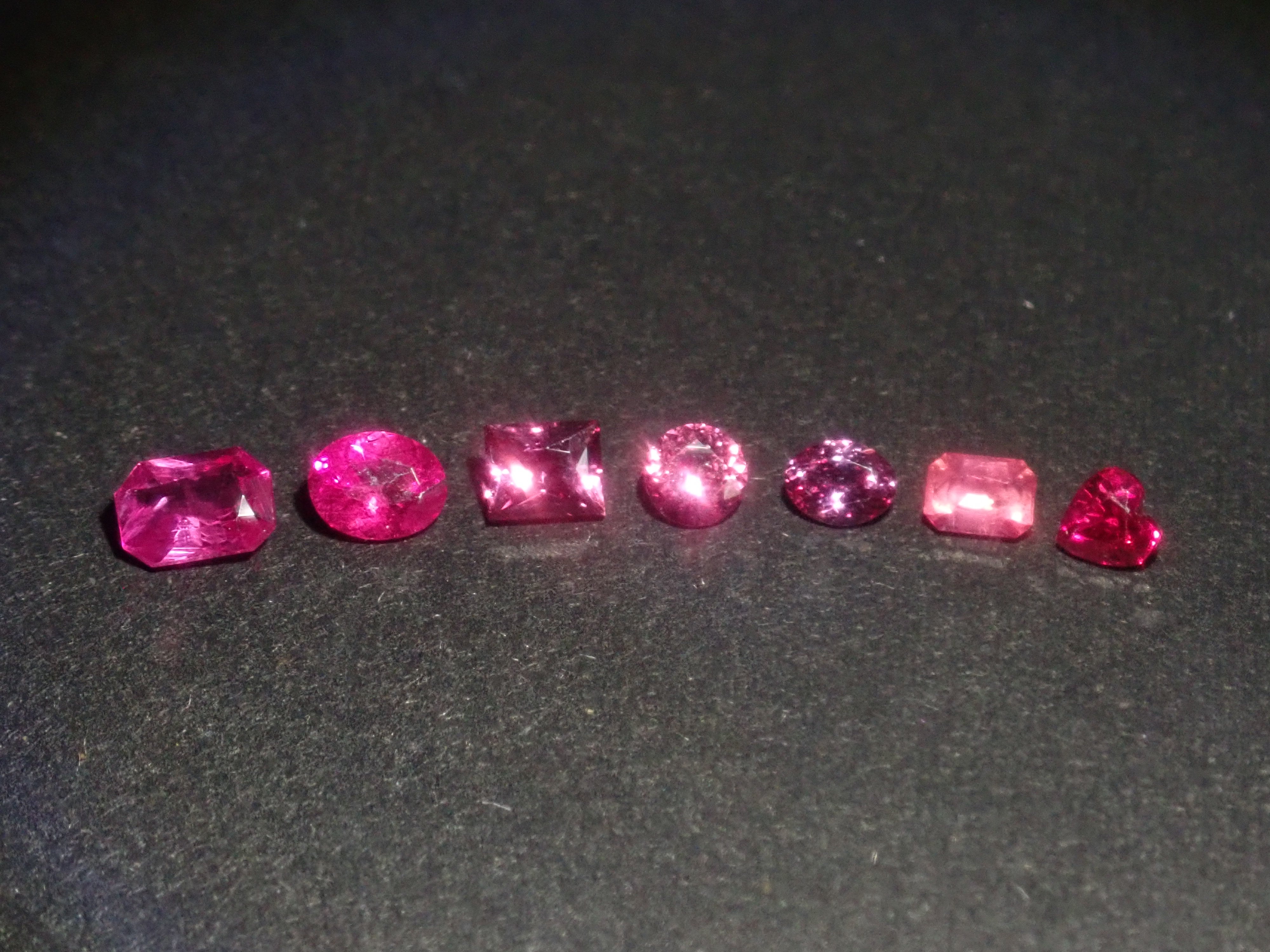 【2/28 22時販売】《限定10石》通常39,800円のピジョンブラッドルビーAIGS鑑別書含む赤色宝石ガチャ《複数購入割引有》