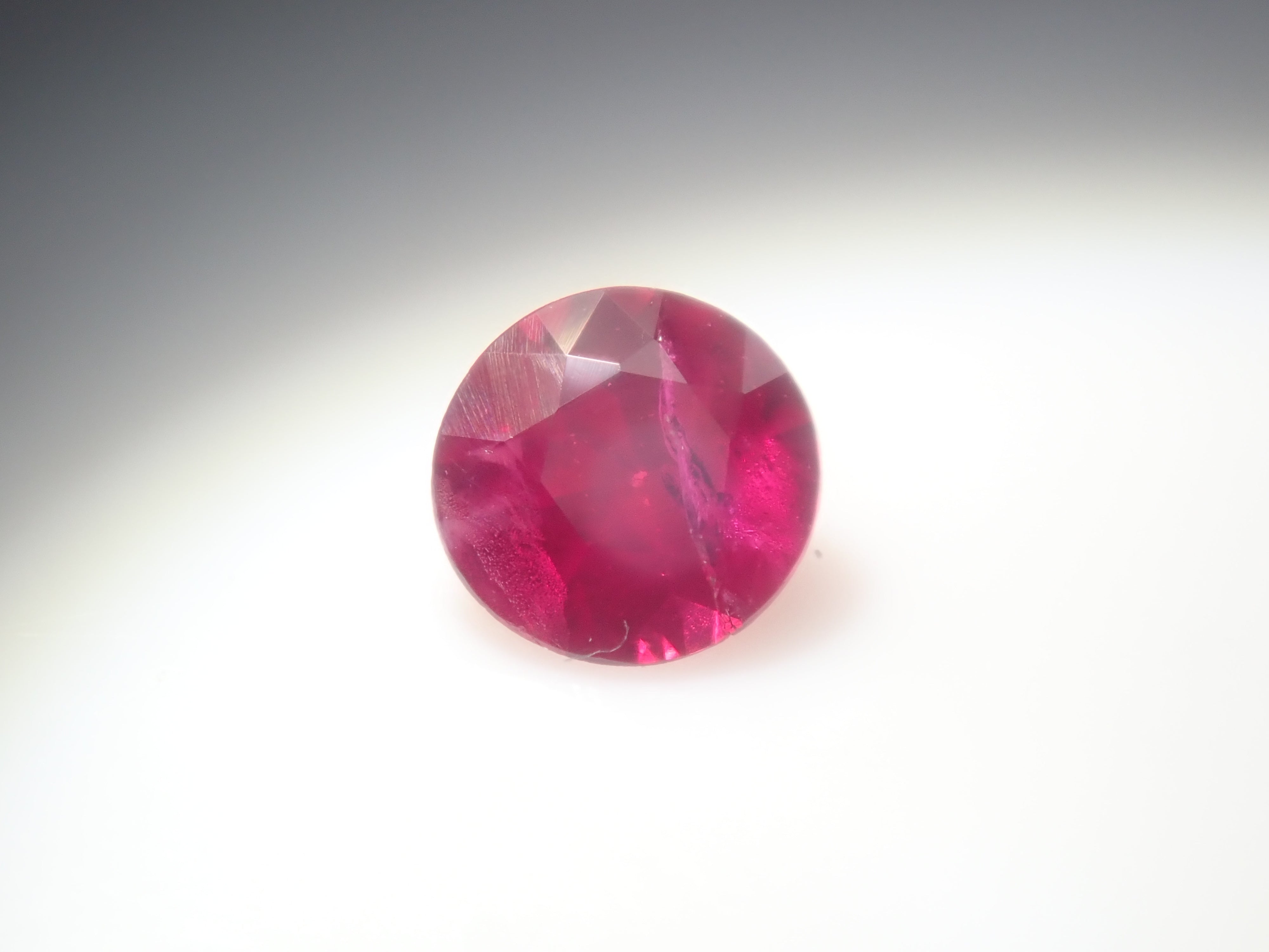 【2/28 22時販売】《限定10石》通常39,800円のピジョンブラッドルビーAIGS鑑別書含む赤色宝石ガチャ《複数購入割引有》