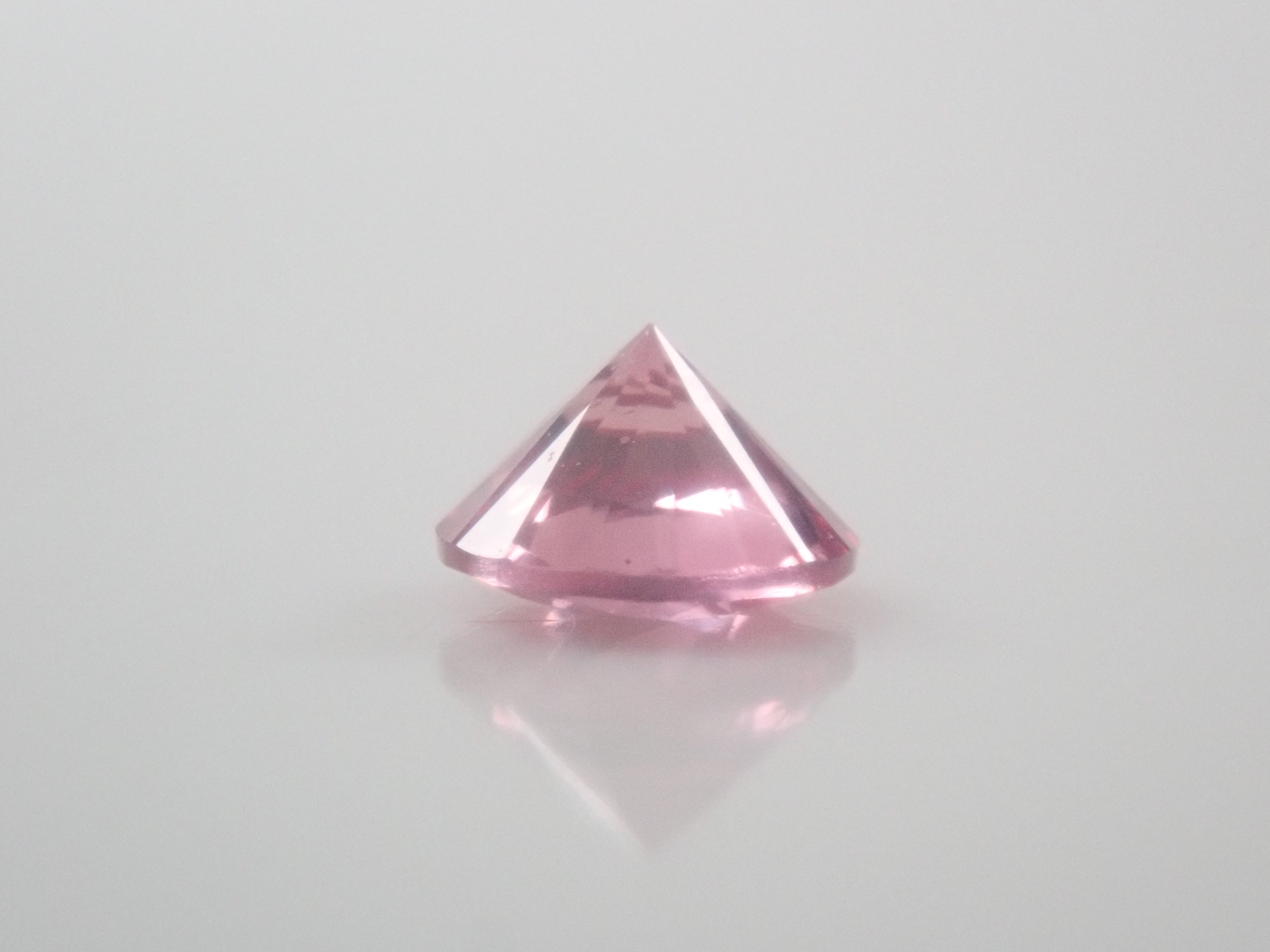 【7/23 22時販売】マラウイ産ピンクサファイア(マラウイサファイア) 3.0mm/0.128ctルース
