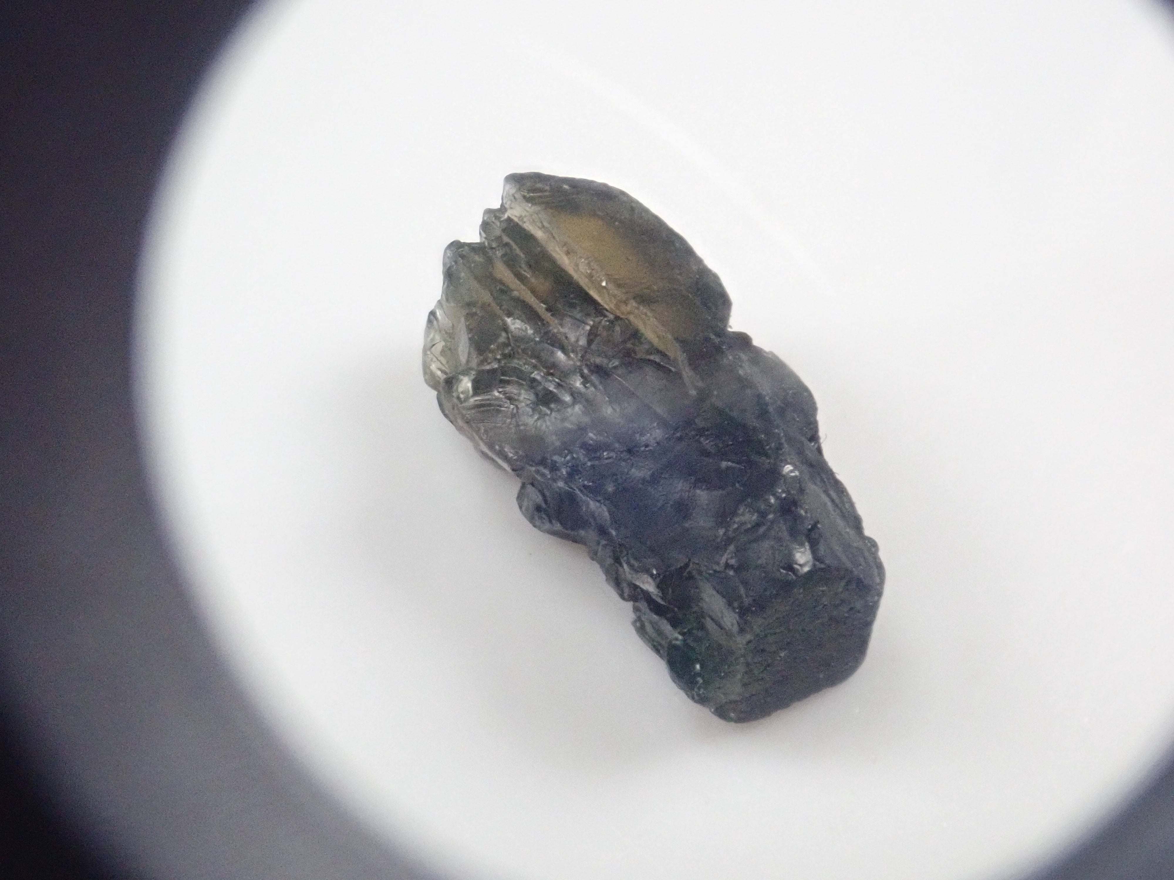《限定11石》マダガスカル産コーネルピン1石原石(平均8.5ct)《複数購入割引有》
