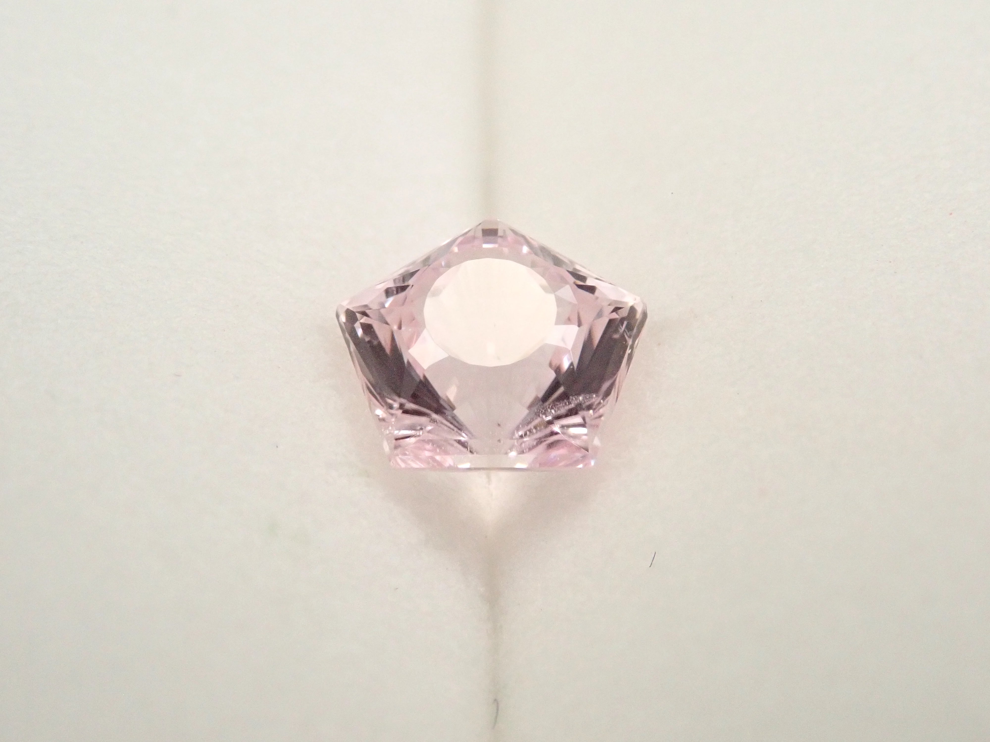 【1/23 22時販売】アフガニスタン産クンツァイト 0.971ctルース