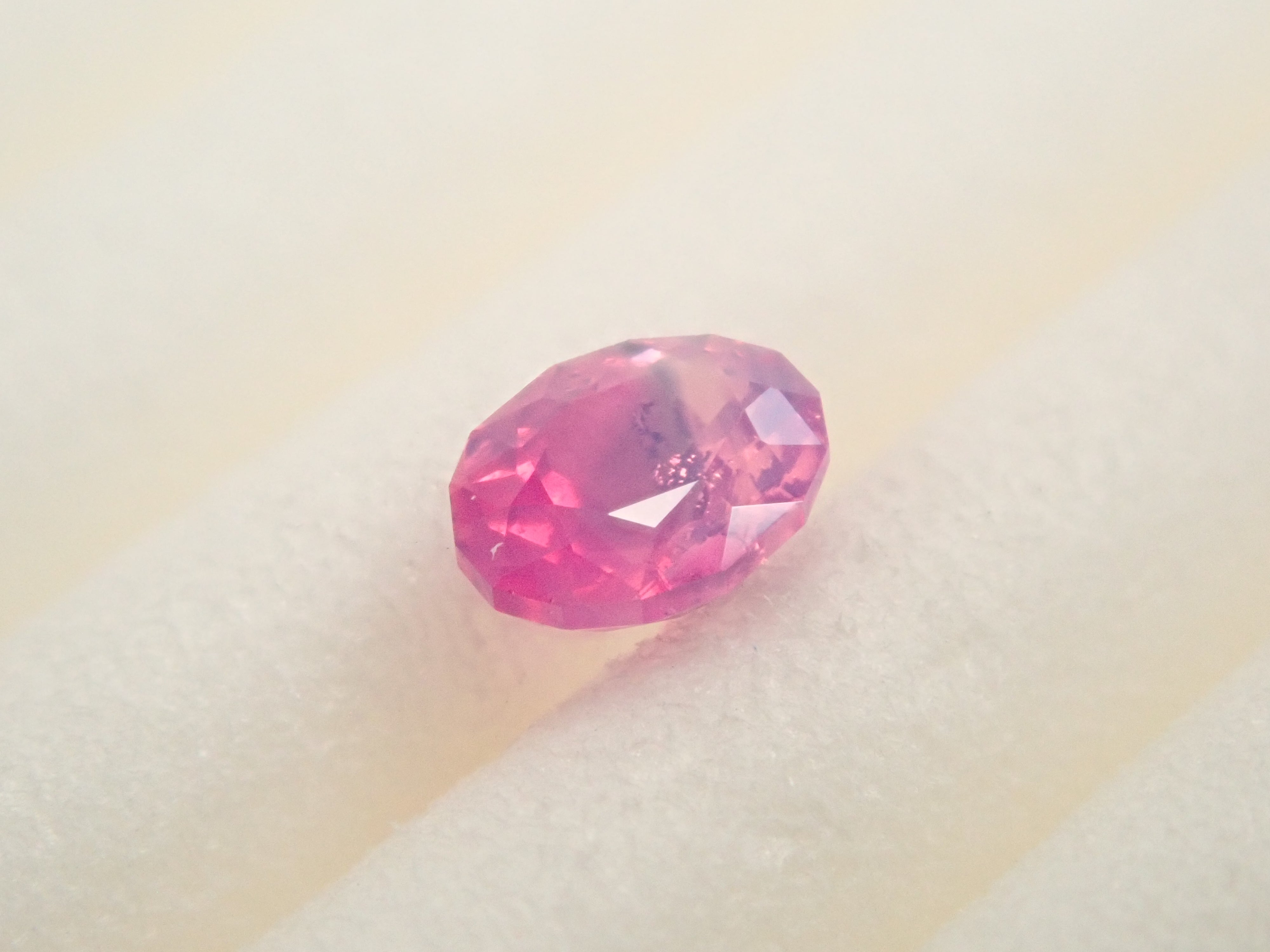 【1/23 22時販売】ベトナム産非加熱シルキーピンクサファイア 0.168ctルース
