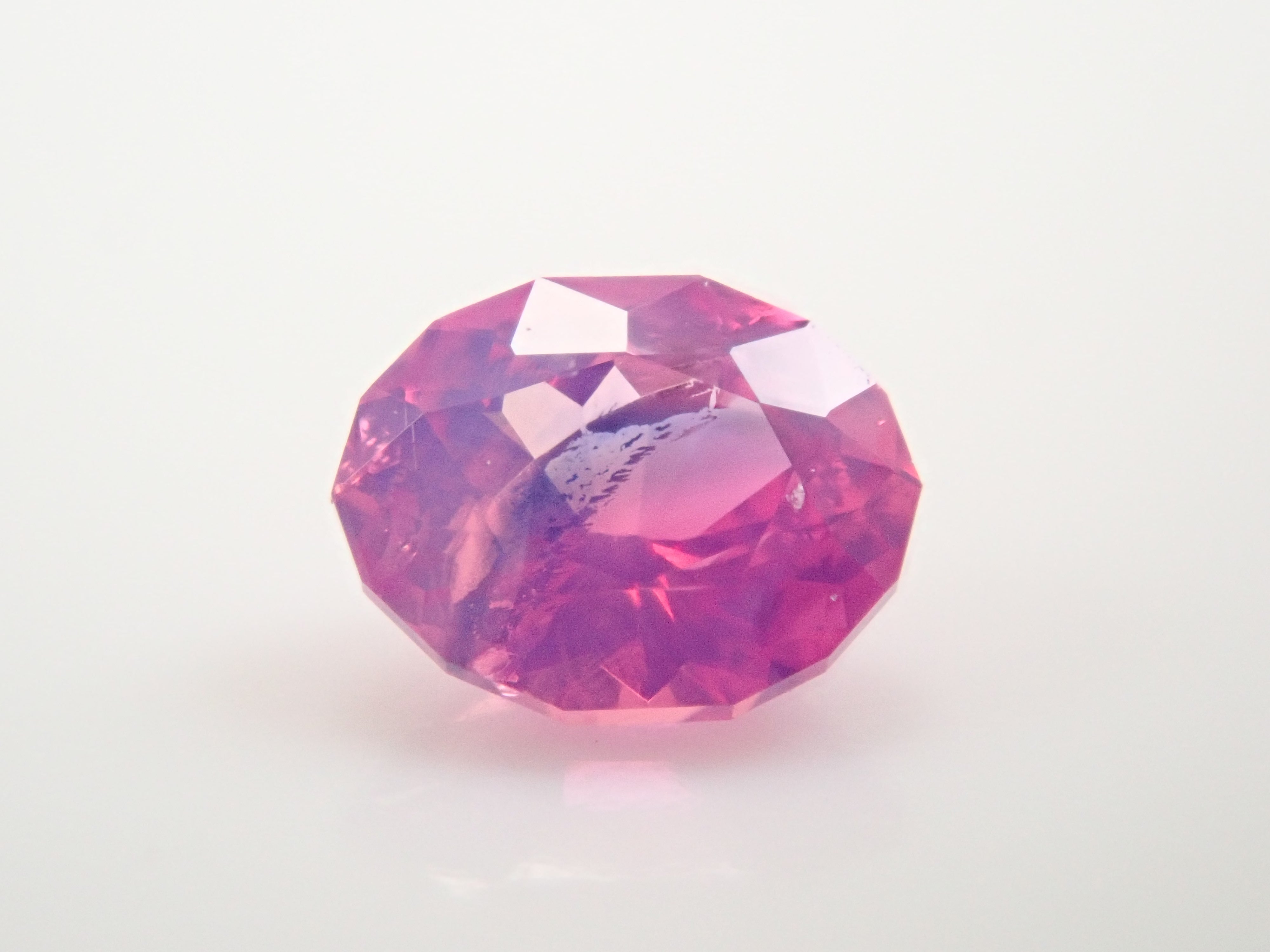 【1/23 22時販売】ベトナム産非加熱シルキーピンクサファイア 0.168ctルース