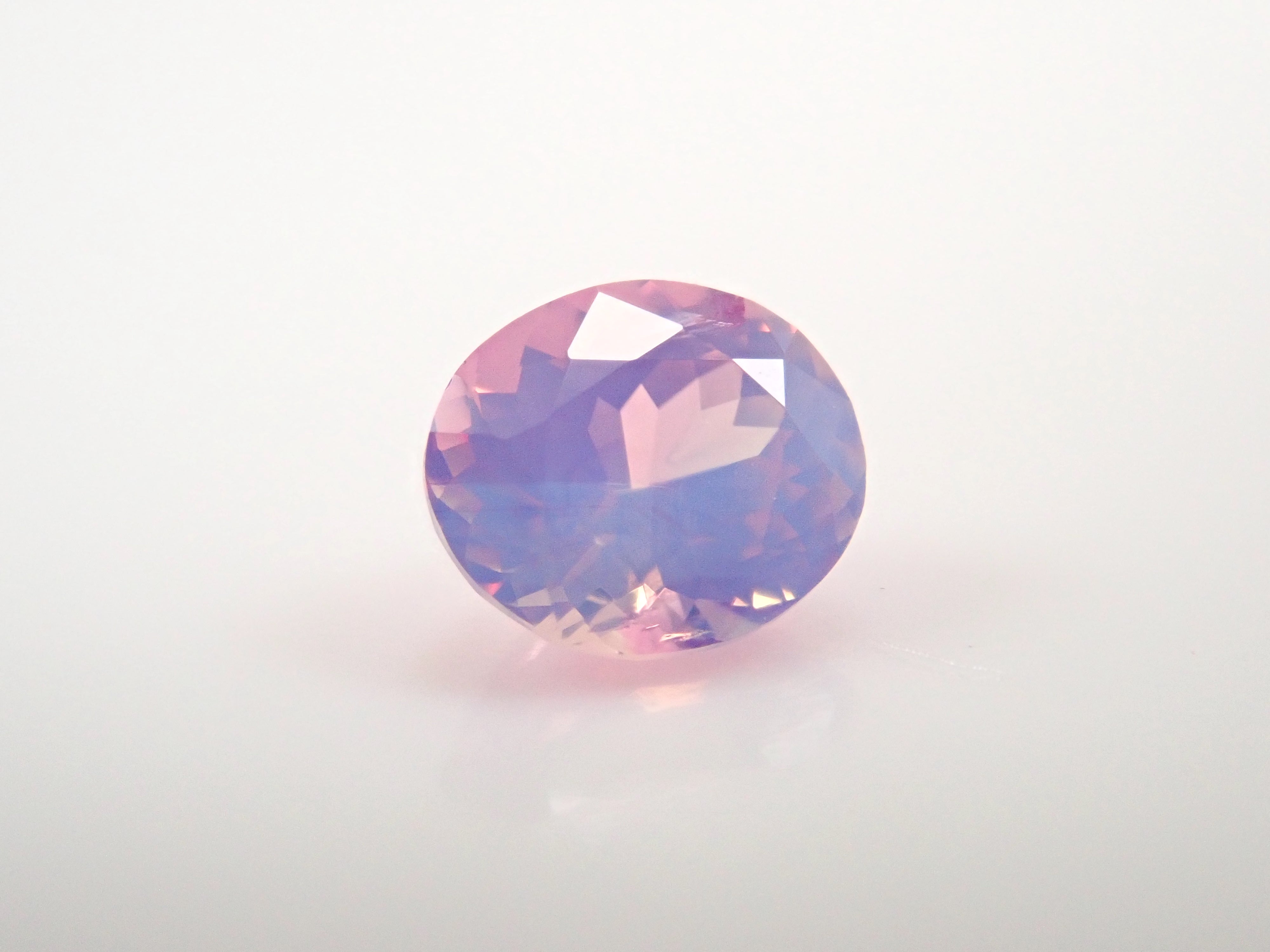 【1/23 22時販売】ベトナム産非加熱シルキーピンクサファイア 0.218ctルース