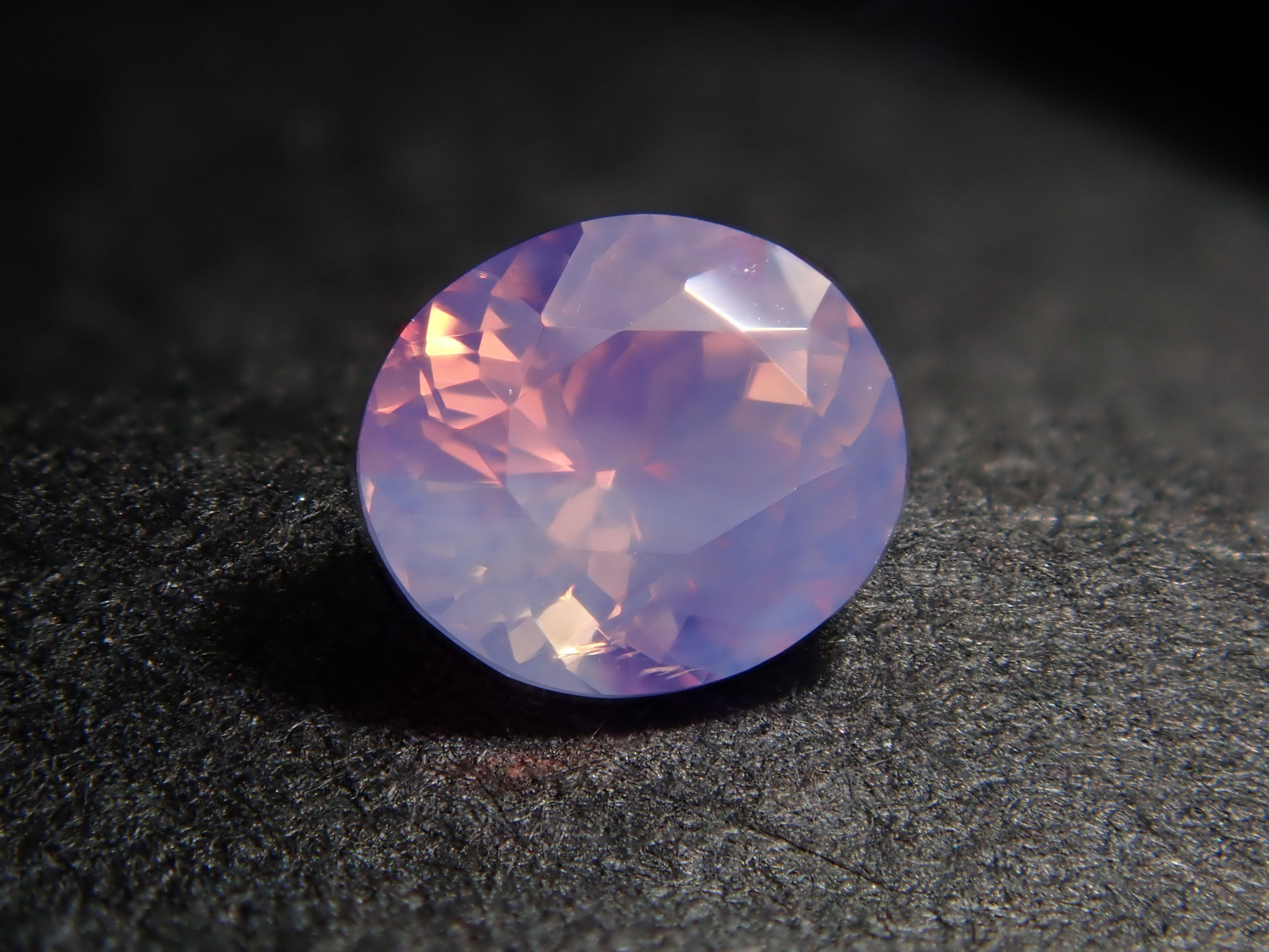 【1/23 22時販売】ベトナム産非加熱シルキーピンクサファイア 0.218ctルース