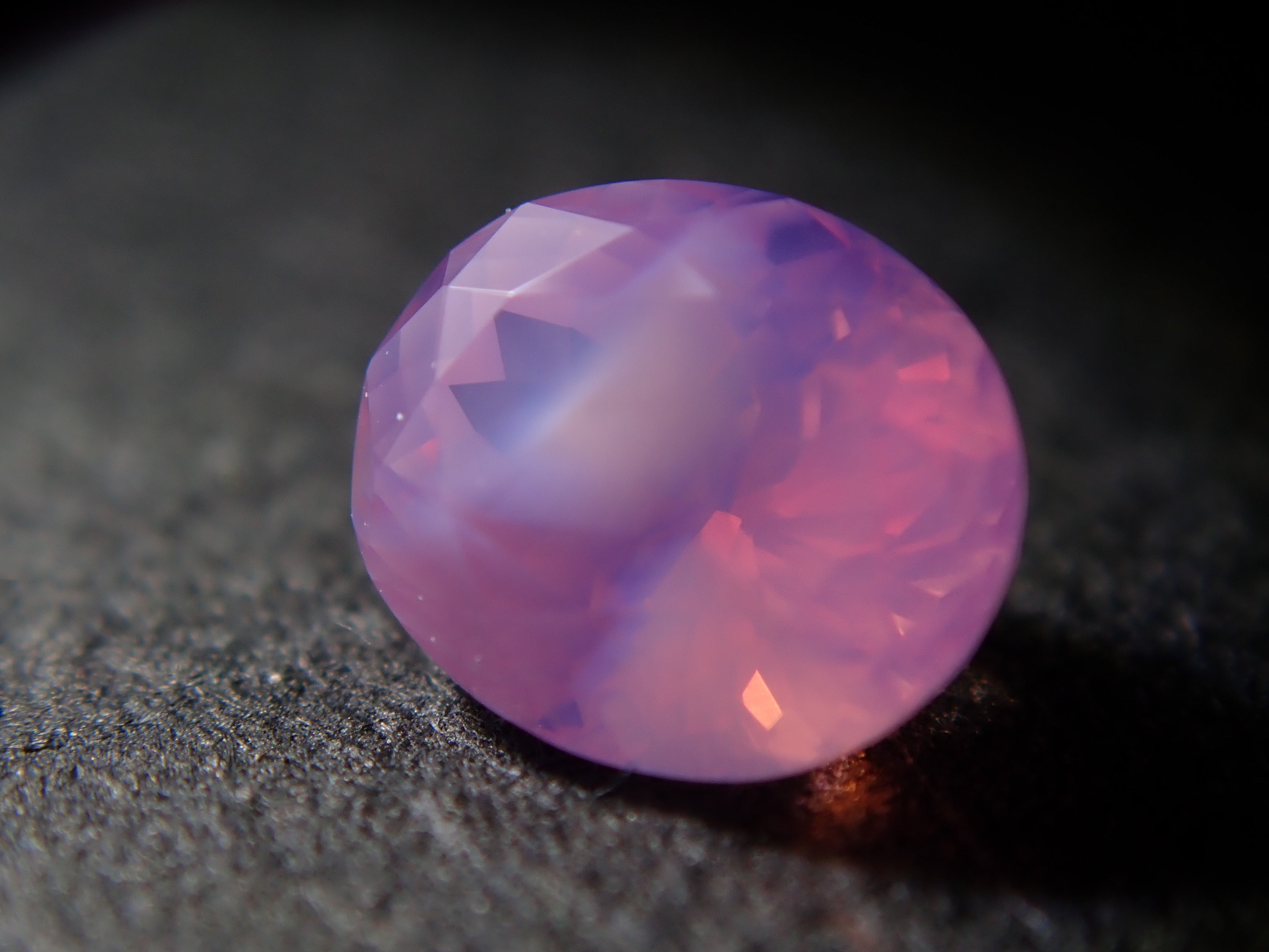 【1/27 22時販売】ベトナム産非加熱シルキーピンクサファイア 0.291ctルース