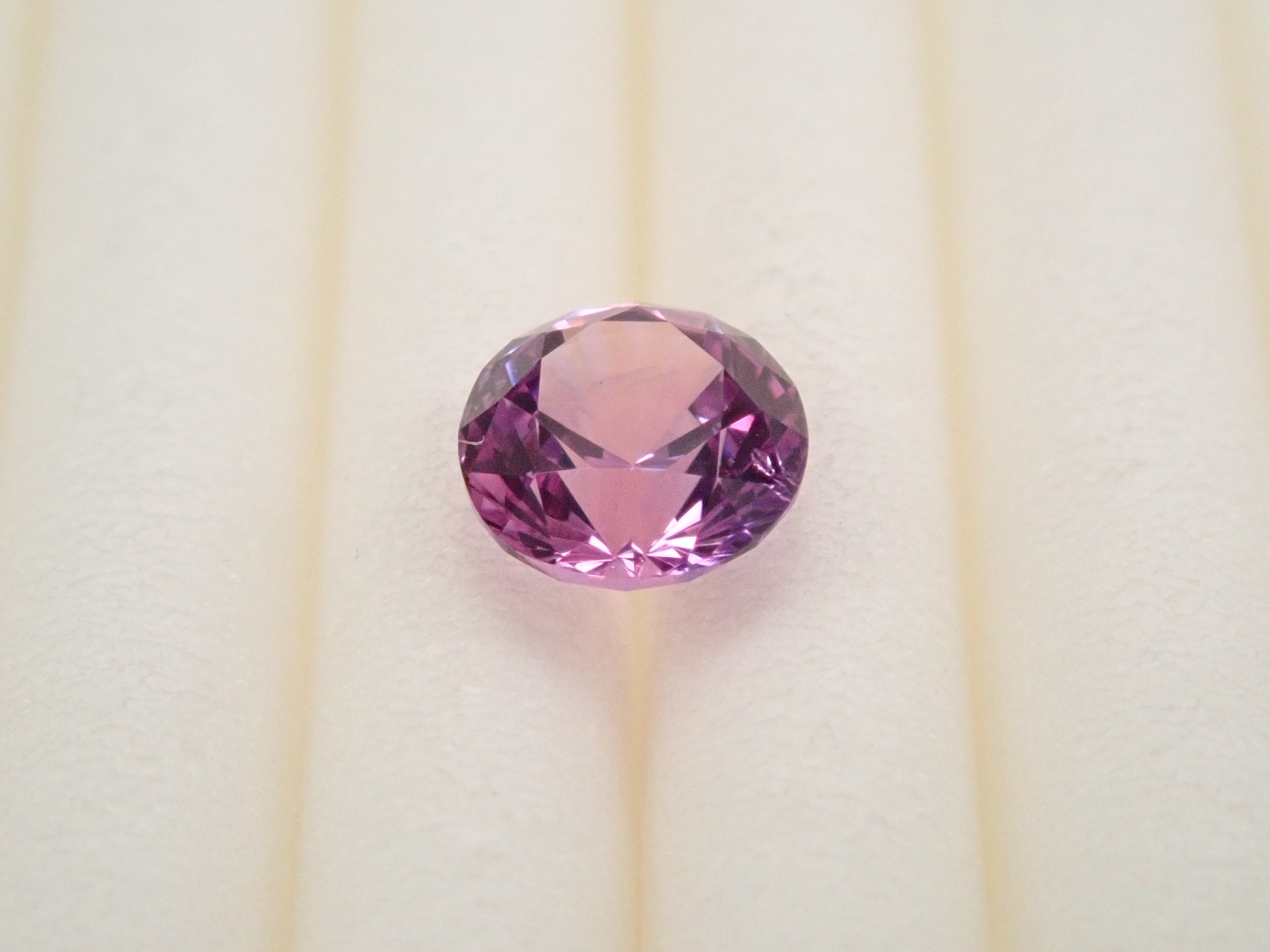 【1/29 22時販売】マダガスカル産パープルサファイア 4.2mm/0.418ctルース