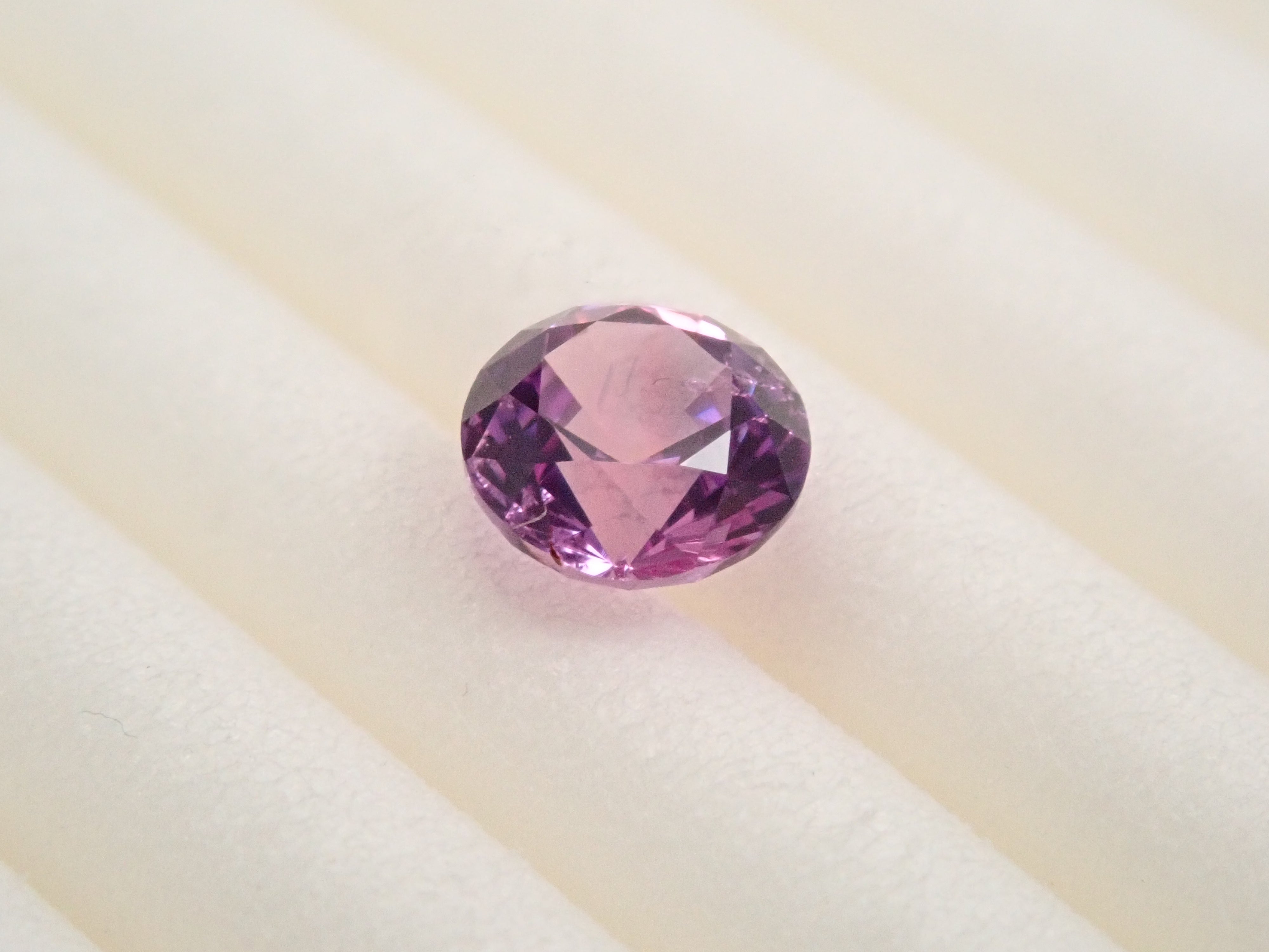 【1/29 22時販売】マダガスカル産パープルサファイア 4.2mm/0.418ctルース