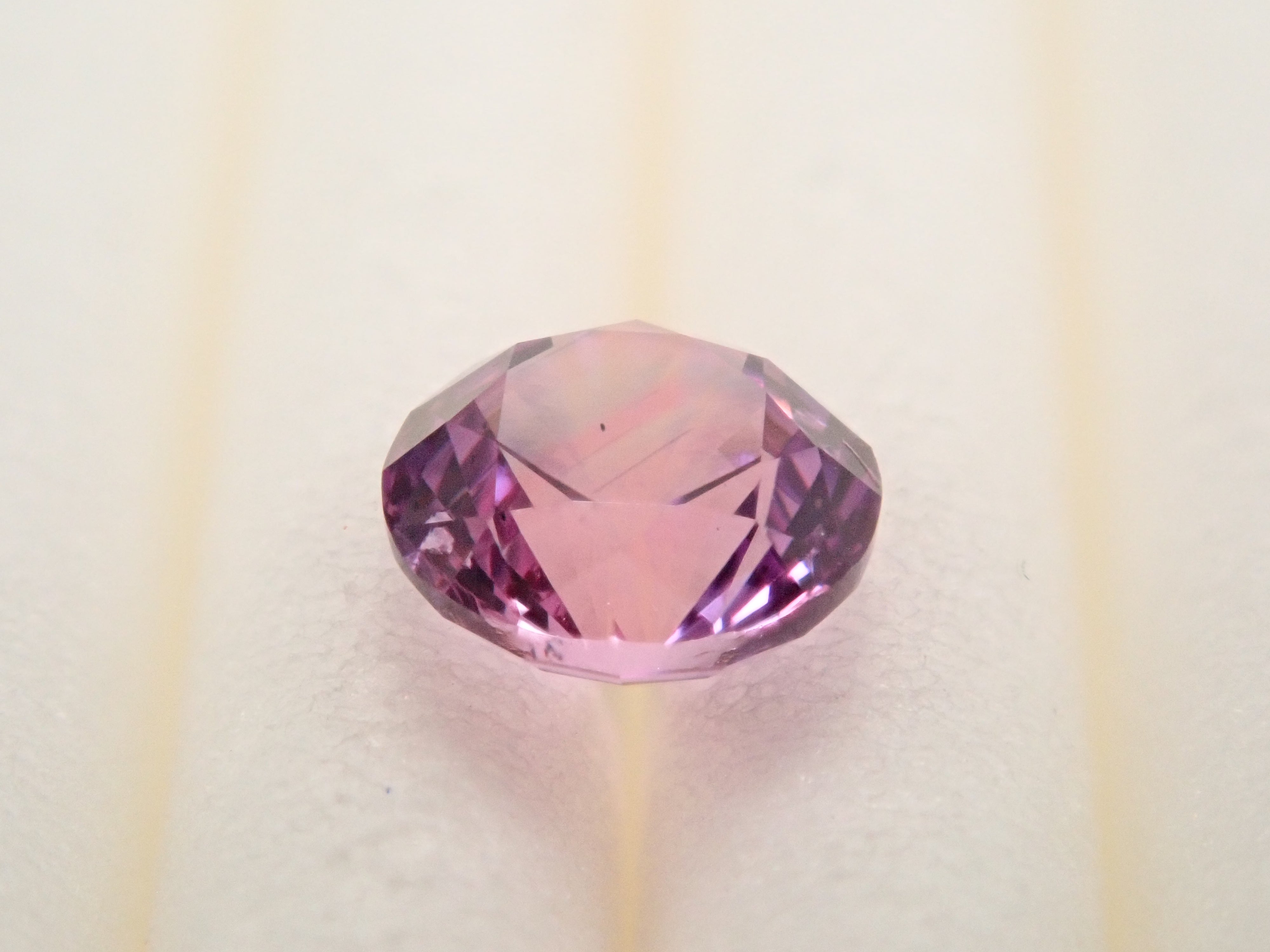 【1/29 22時販売】マダガスカル産パープルサファイア 4.2mm/0.418ctルース