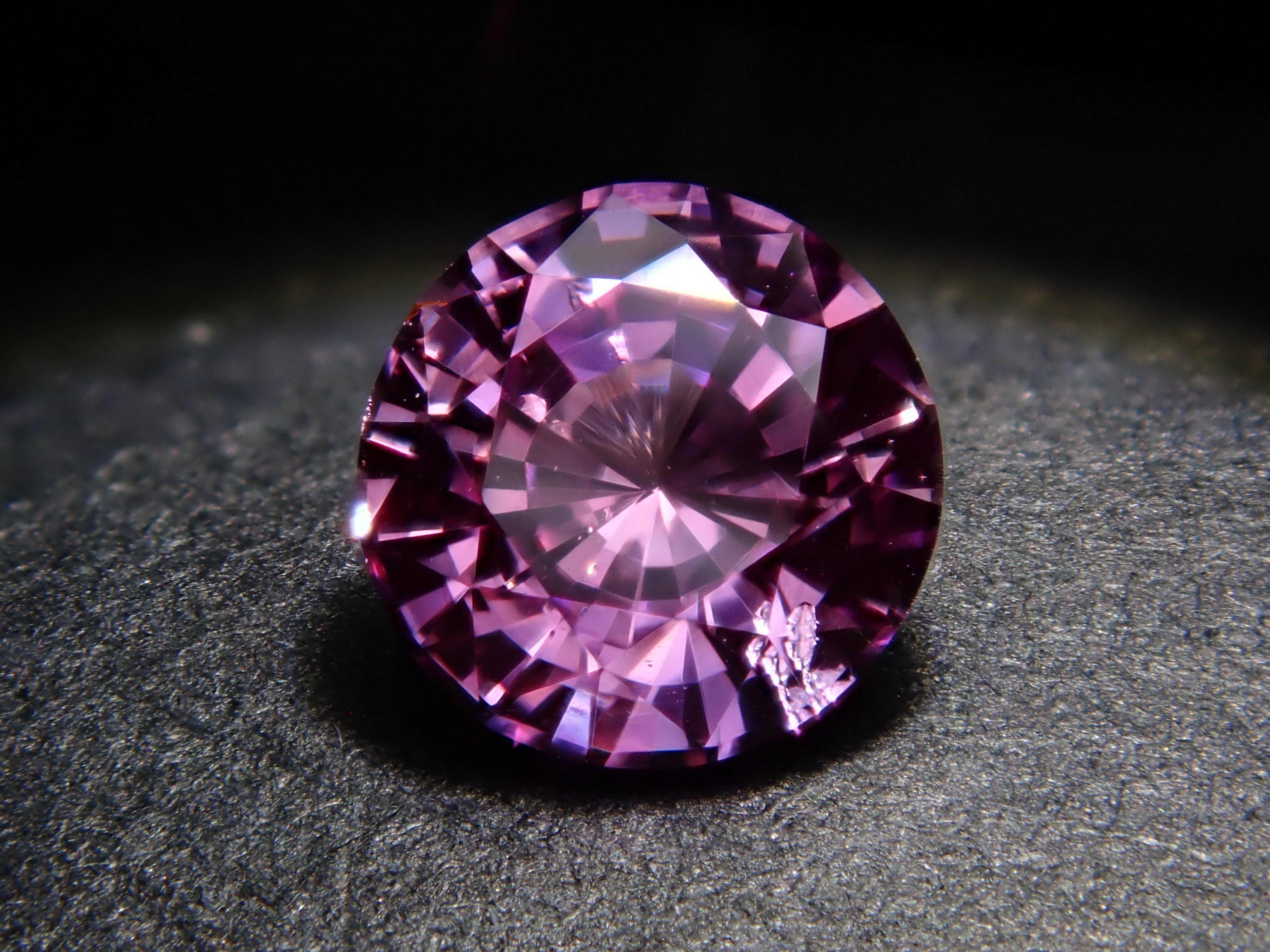 【1/29 22時販売】マダガスカル産パープルサファイア 4.2mm/0.418ctルース