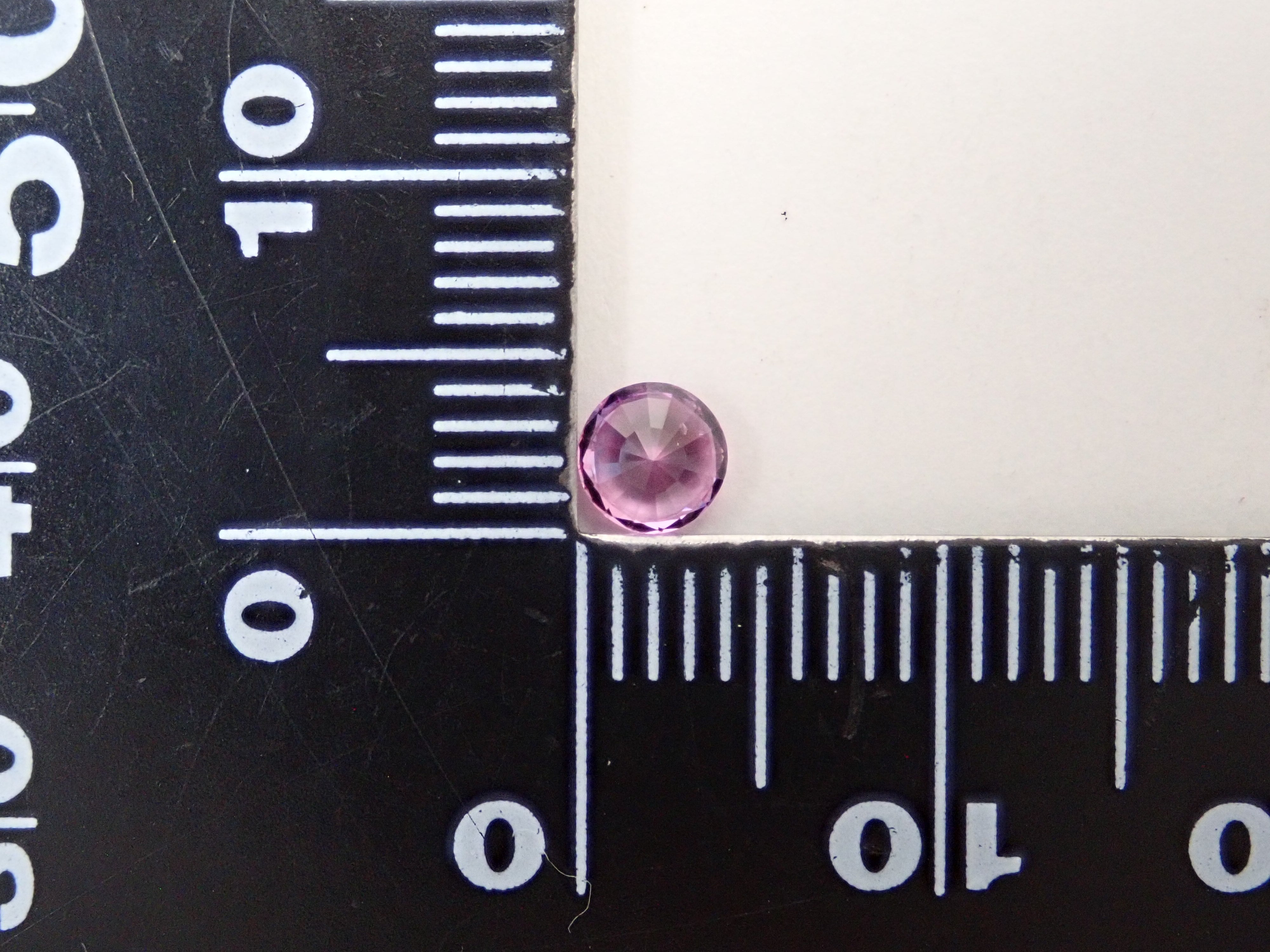 【1/29 22時販売】マダガスカル産パープルサファイア 4.2mm/0.418ctルース