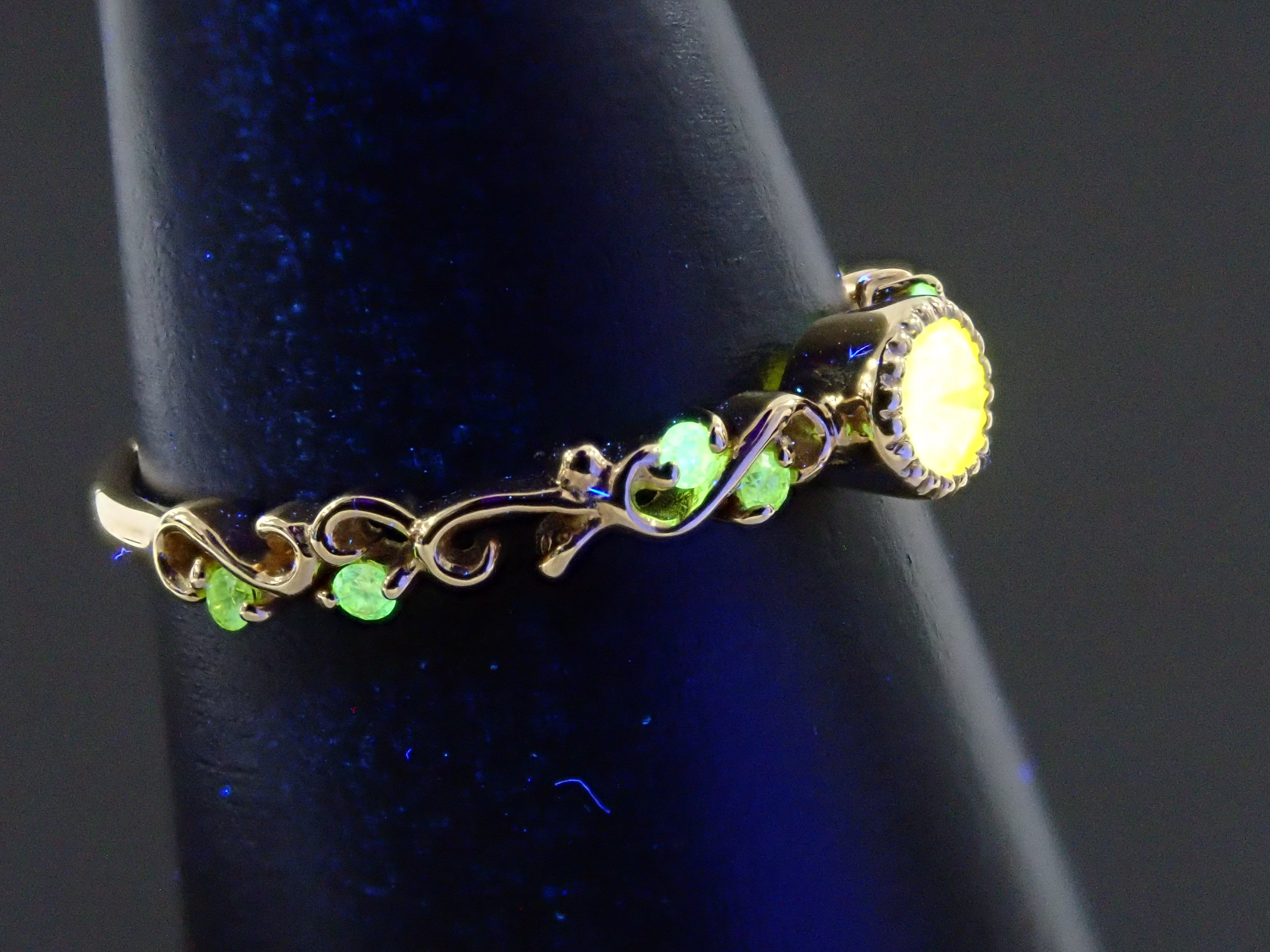 K18YG カメレオンダイヤモンド 0.142ct リング