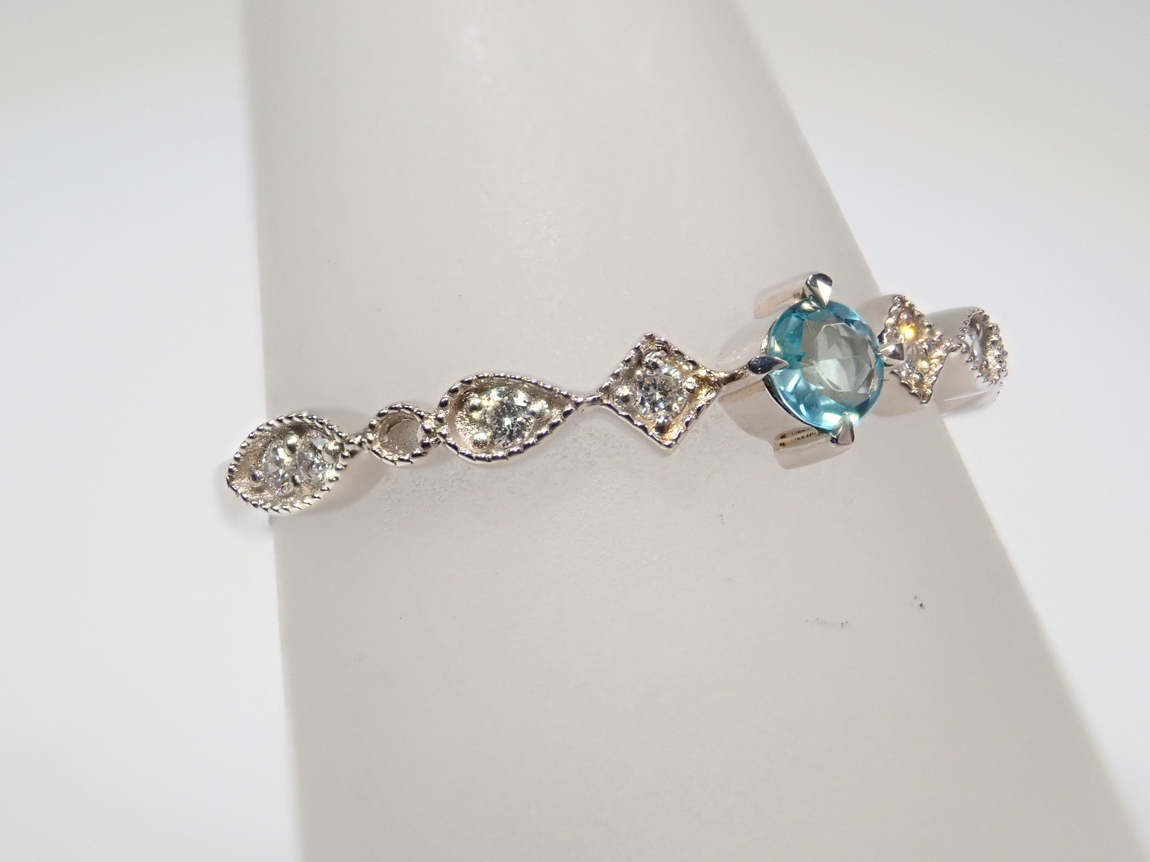 Pt950 コロンビア産ユークレース 0.07ct リング