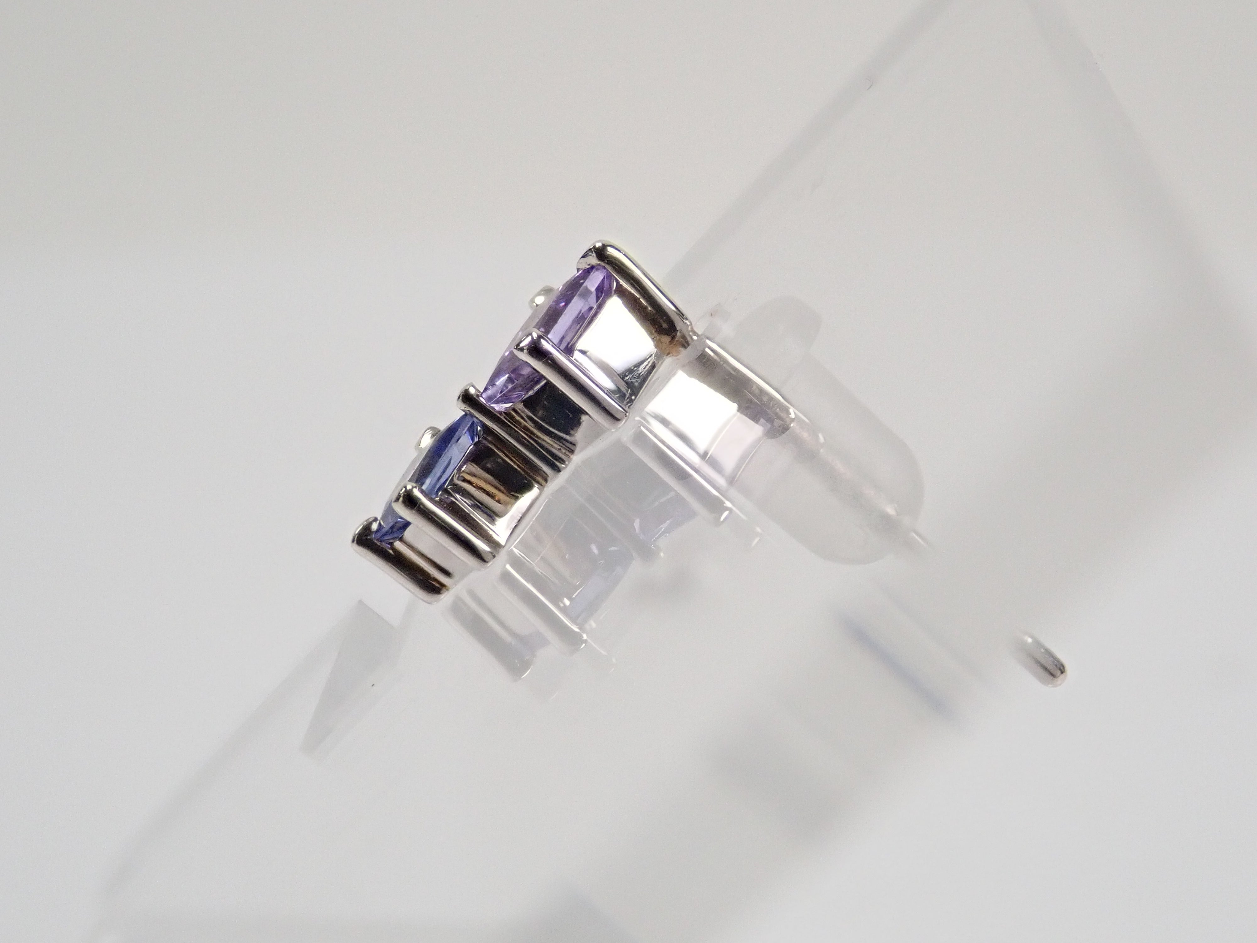 Pt950 パープルサファイア 0.318ct ピアス