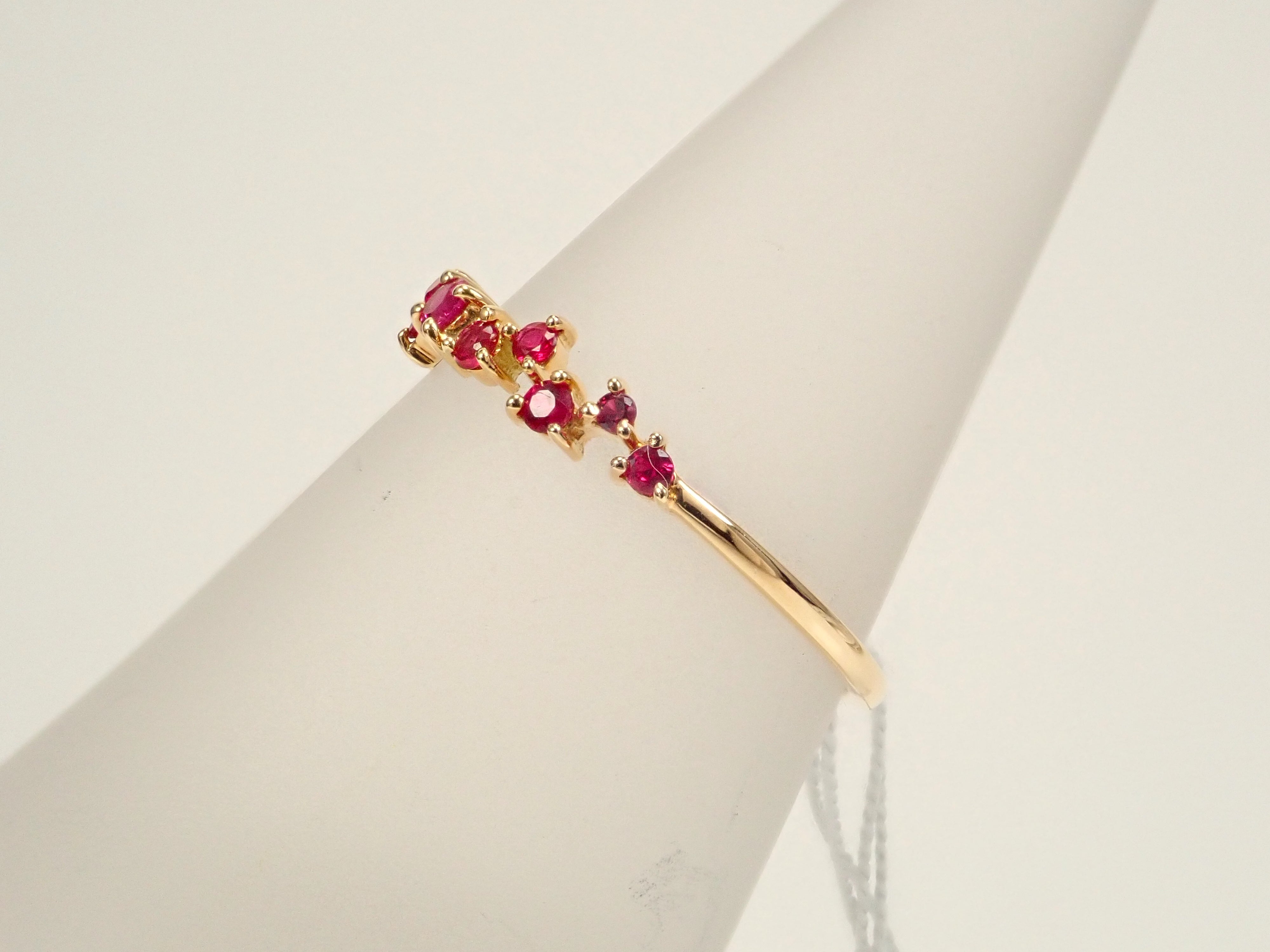 18K Yellow Gold Ruby Ring