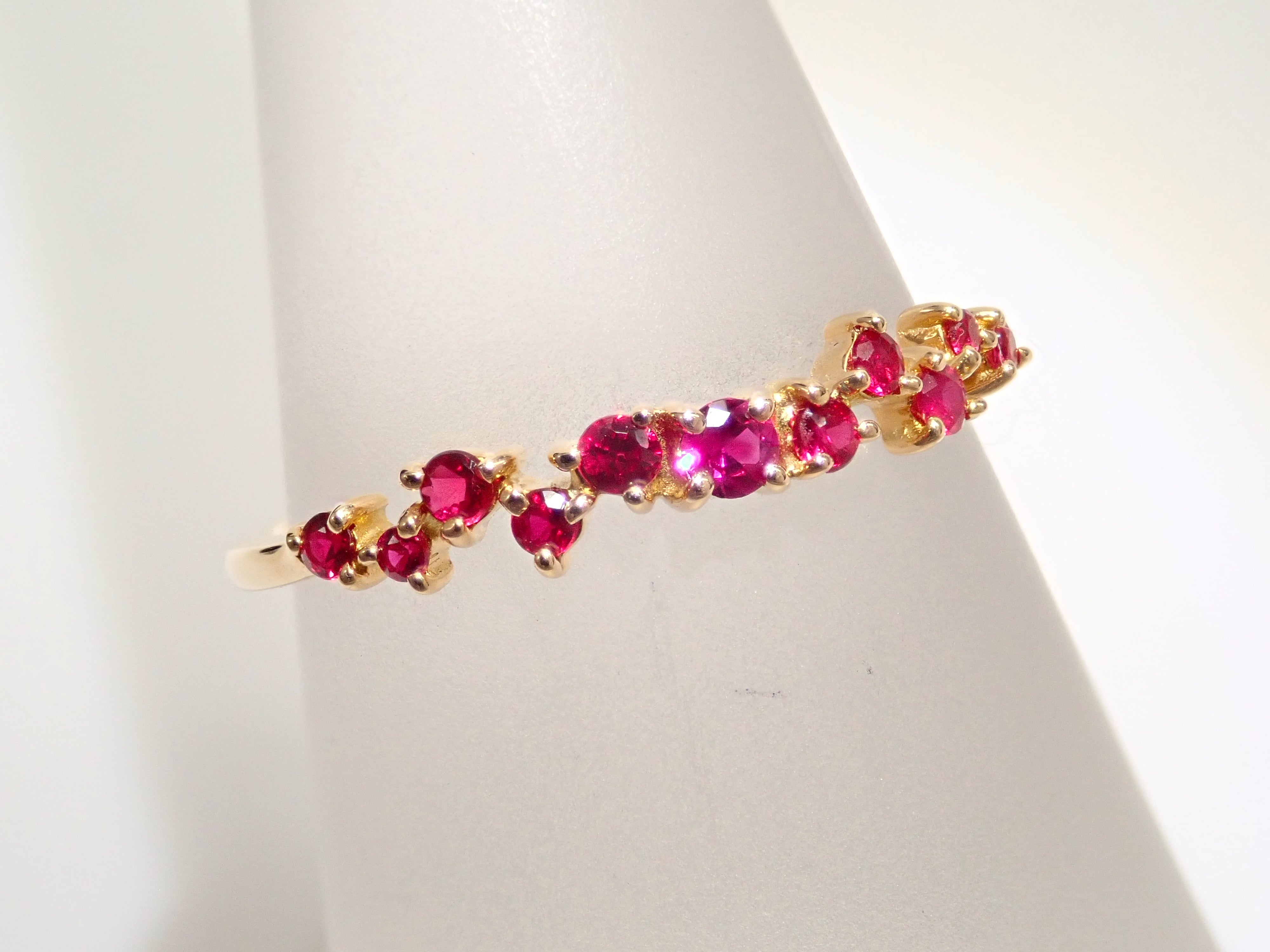 18K Yellow Gold Ruby Ring
