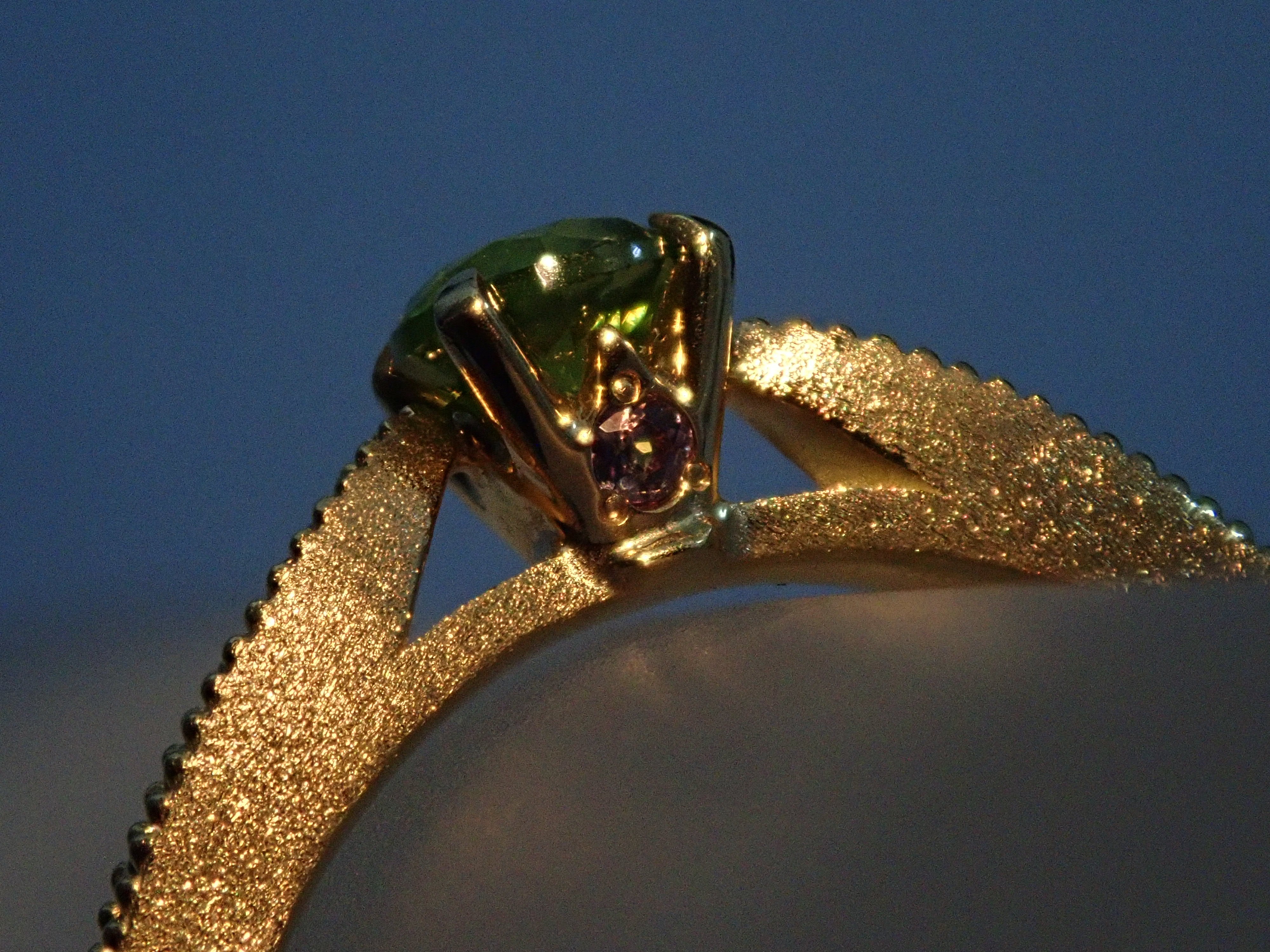 【抽獎活動 0201_07】18K黃金俄羅斯翠榴石(馬尾紋認證)0.382克拉戒指