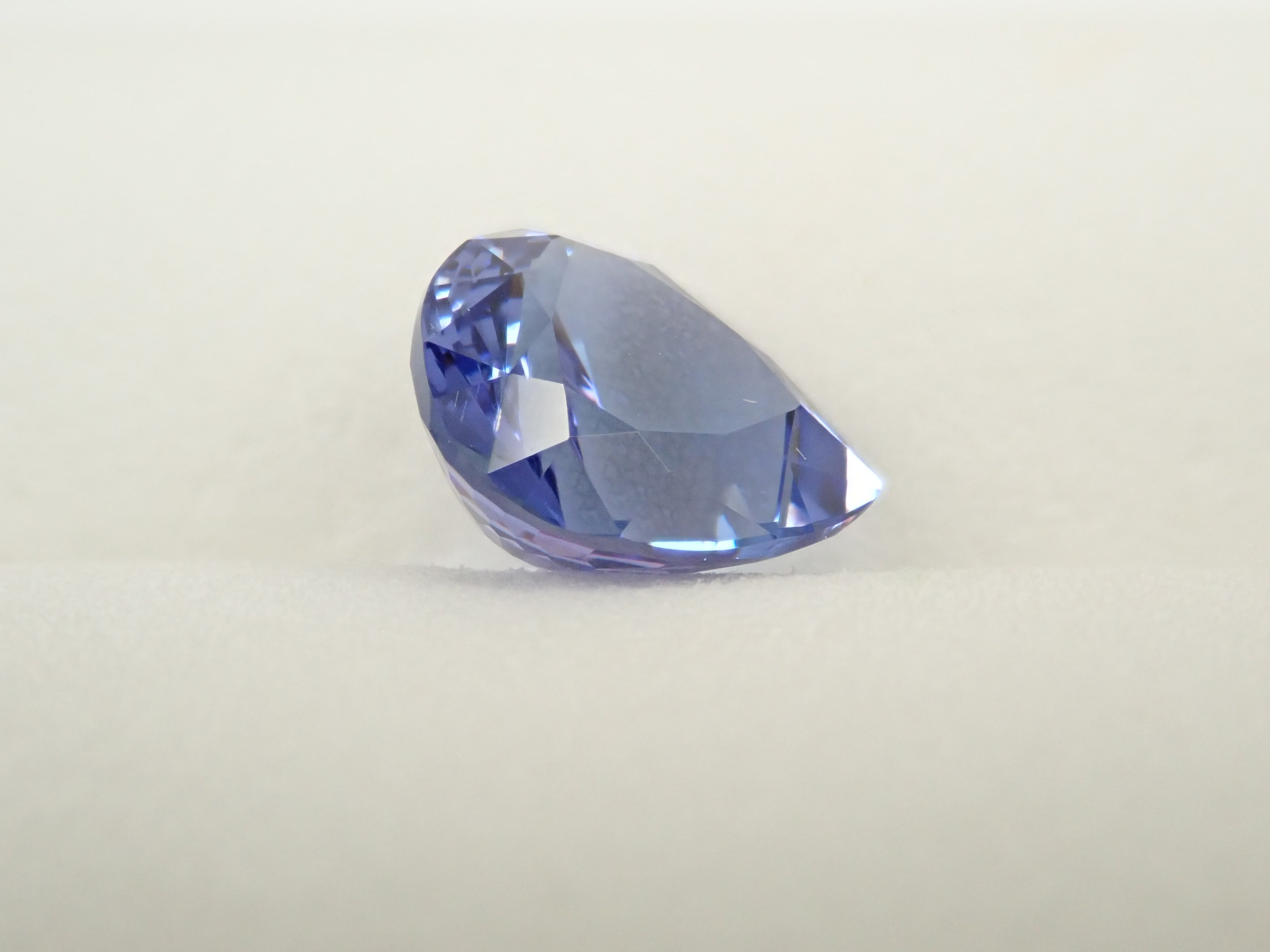 【1月11日 22:00 特價】坦尚尼亞產坦桑石 2.777克拉 裸石