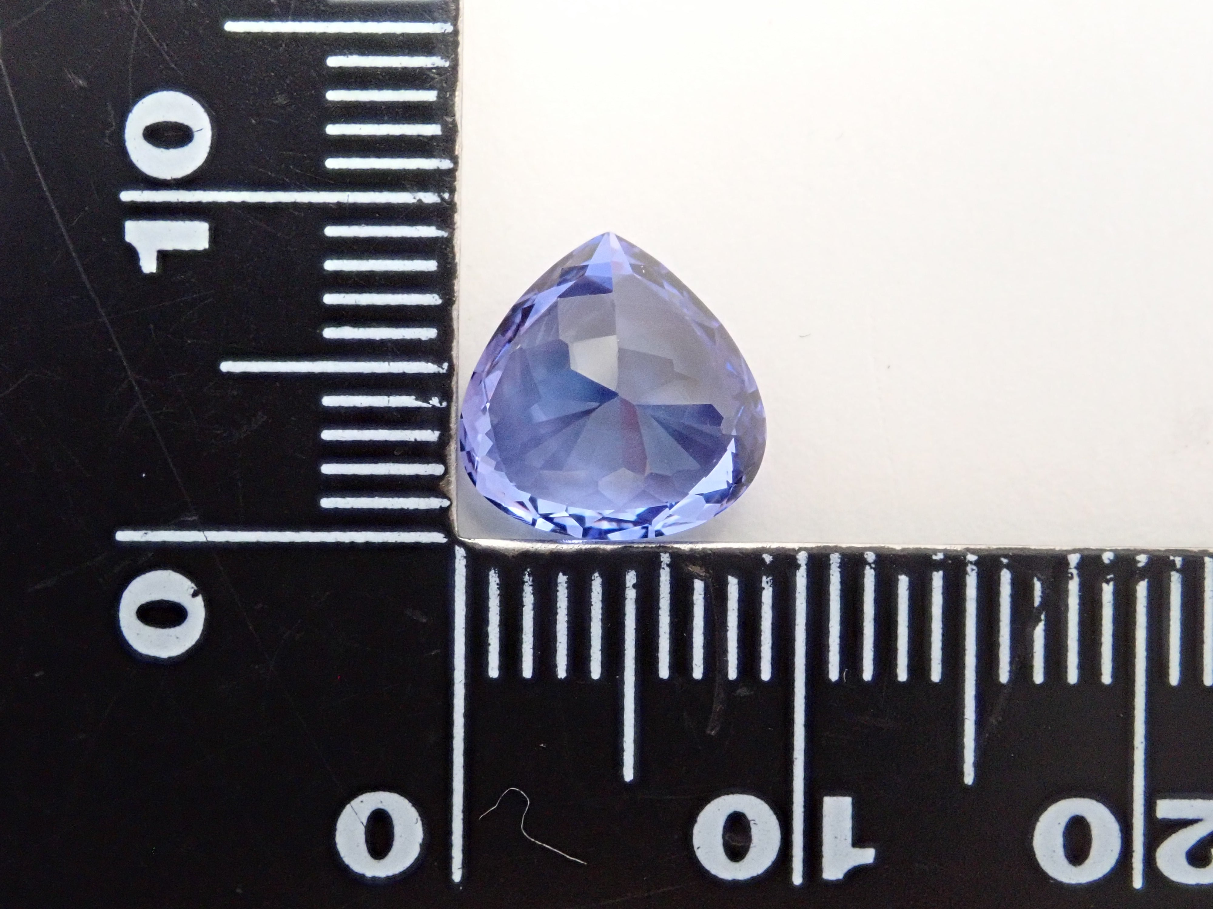 【1月11日 22:00 特價】坦尚尼亞產坦桑石 2.777克拉 裸石