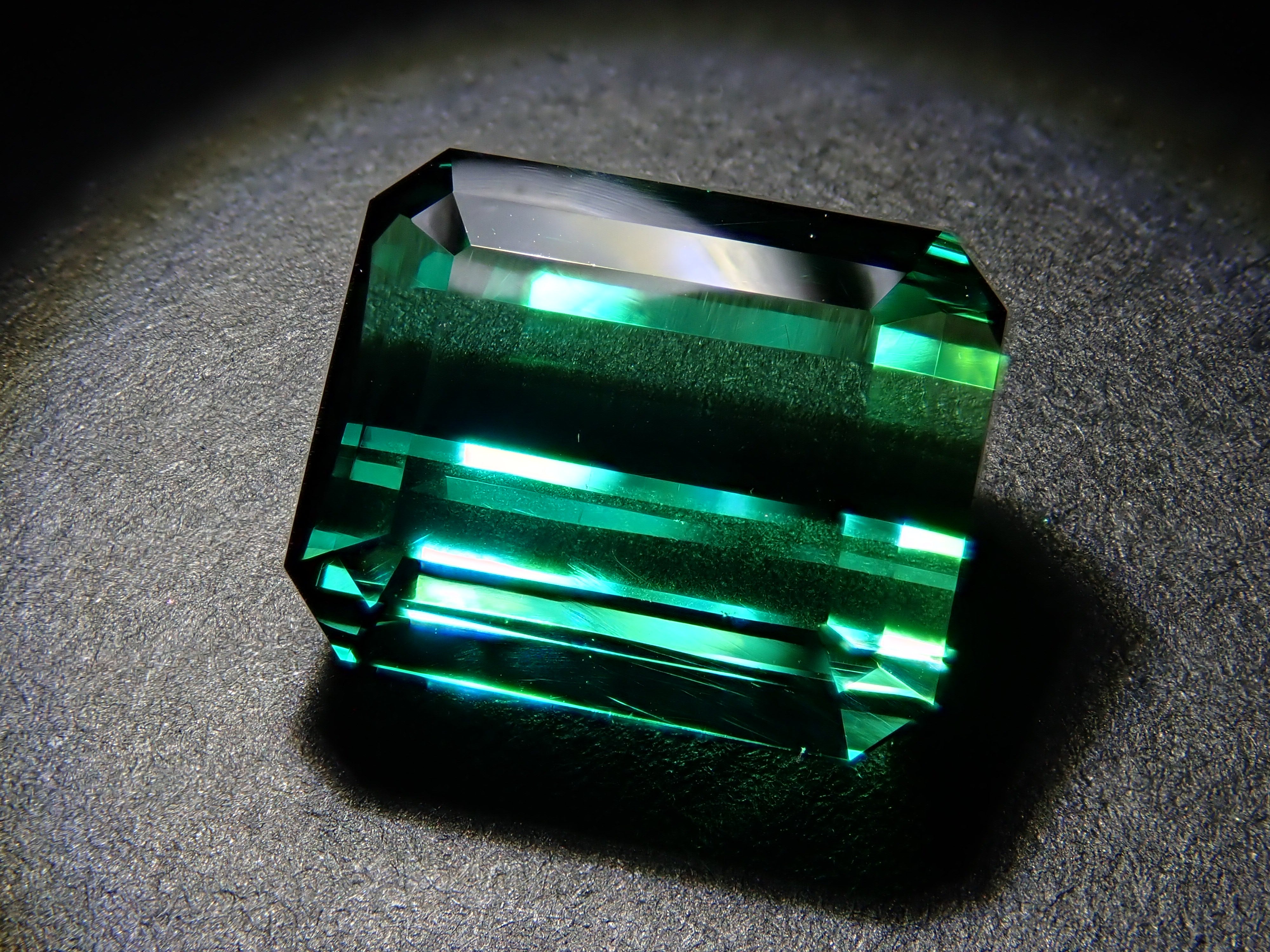 【1/11 22時販売】ブラジル産グリーントルマリン 4.345ctルース