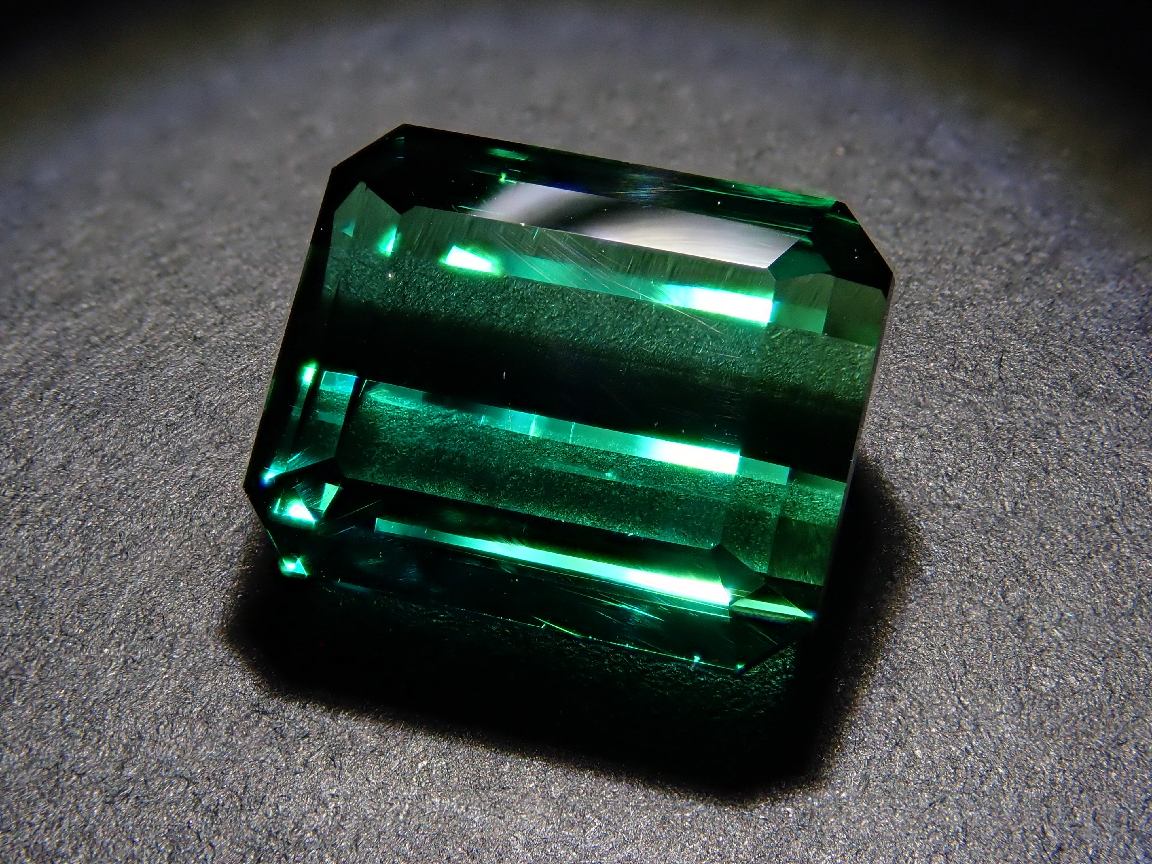 【1/11 22時販売】ブラジル産グリーントルマリン 4.345ctルース