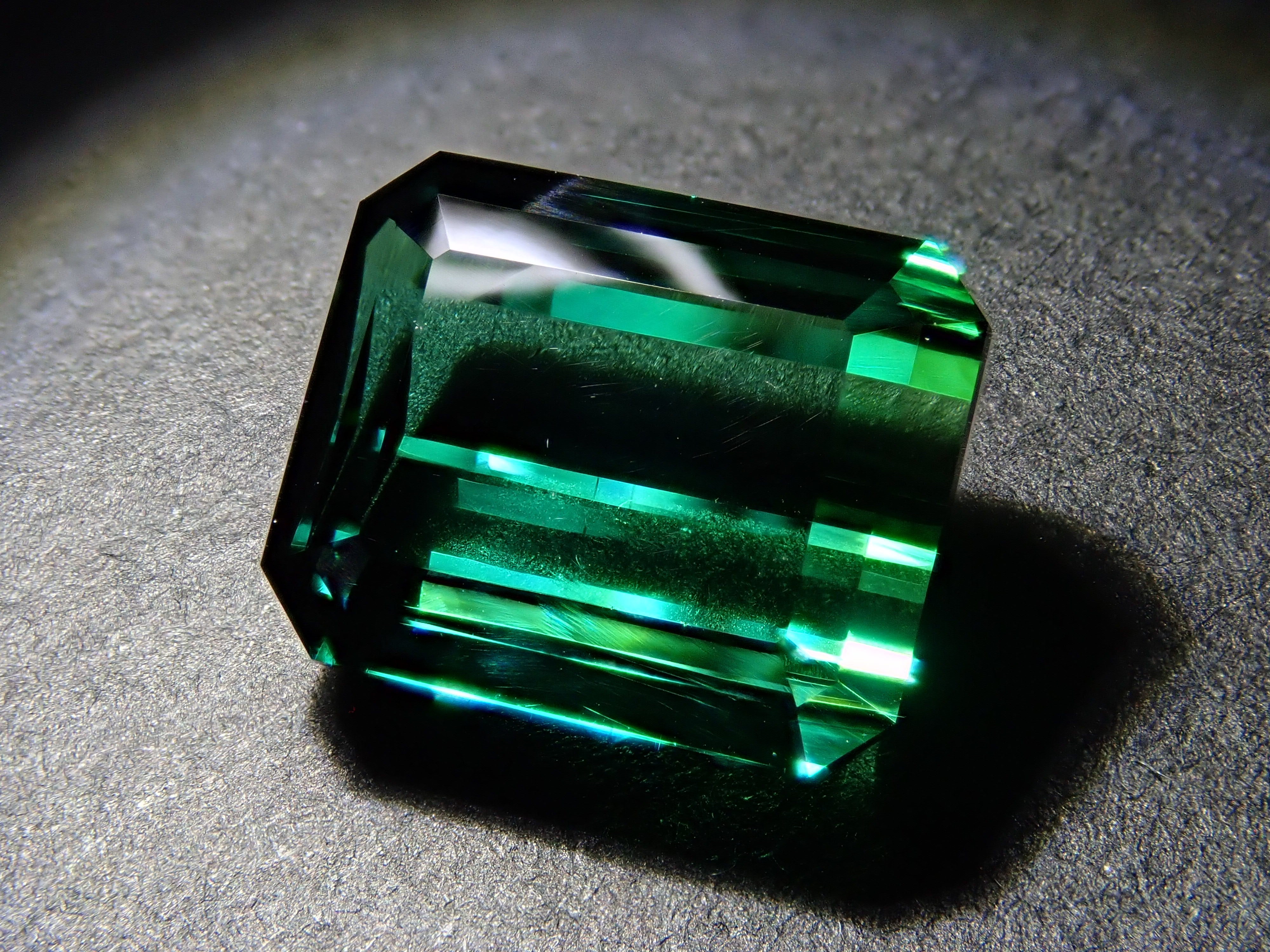 【1/11 22時販売】ブラジル産グリーントルマリン 4.345ctルース