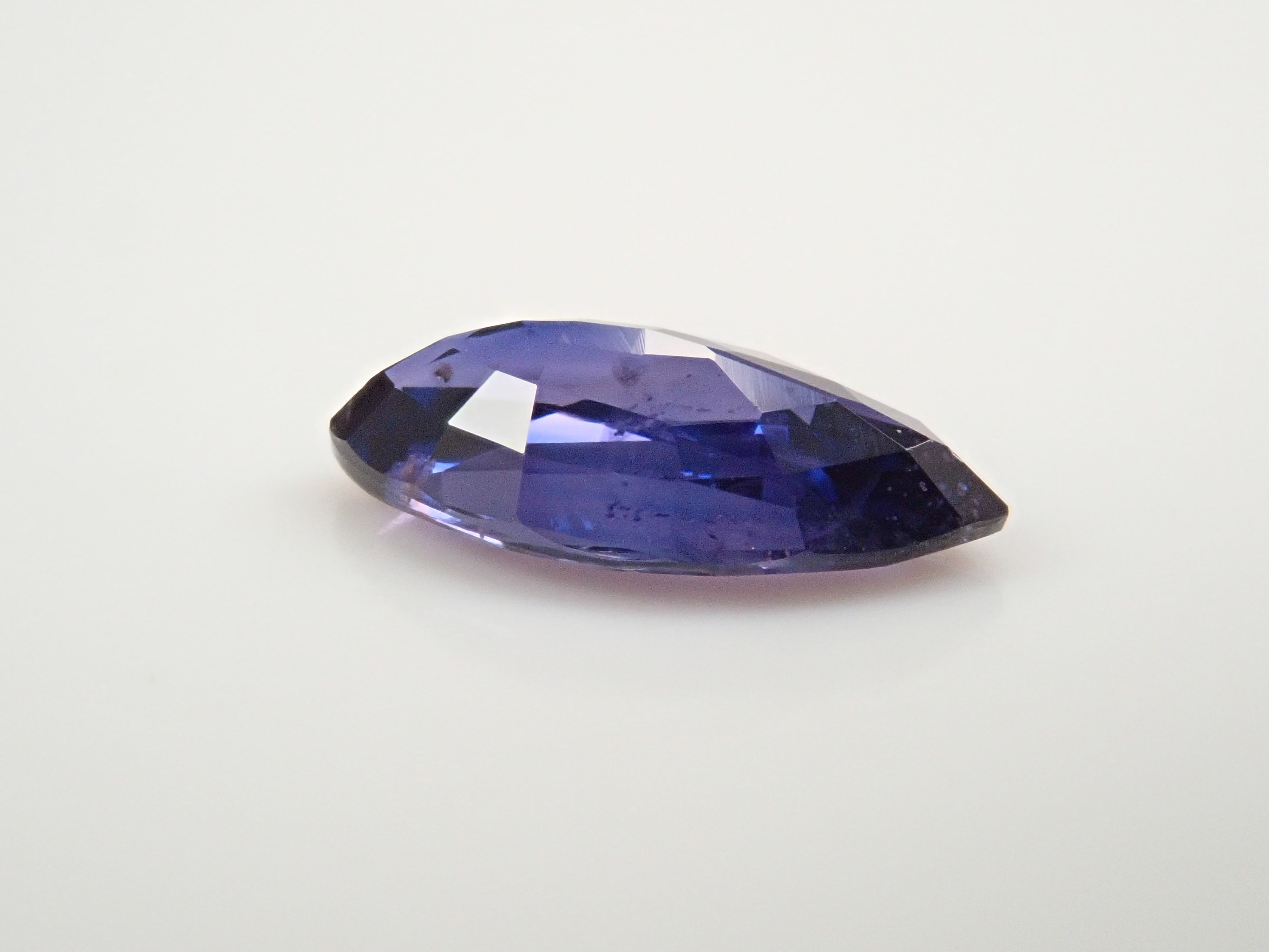 【1/11 22時販売】タンザニア産ヴァイオレットサファイア 0.920ctルース