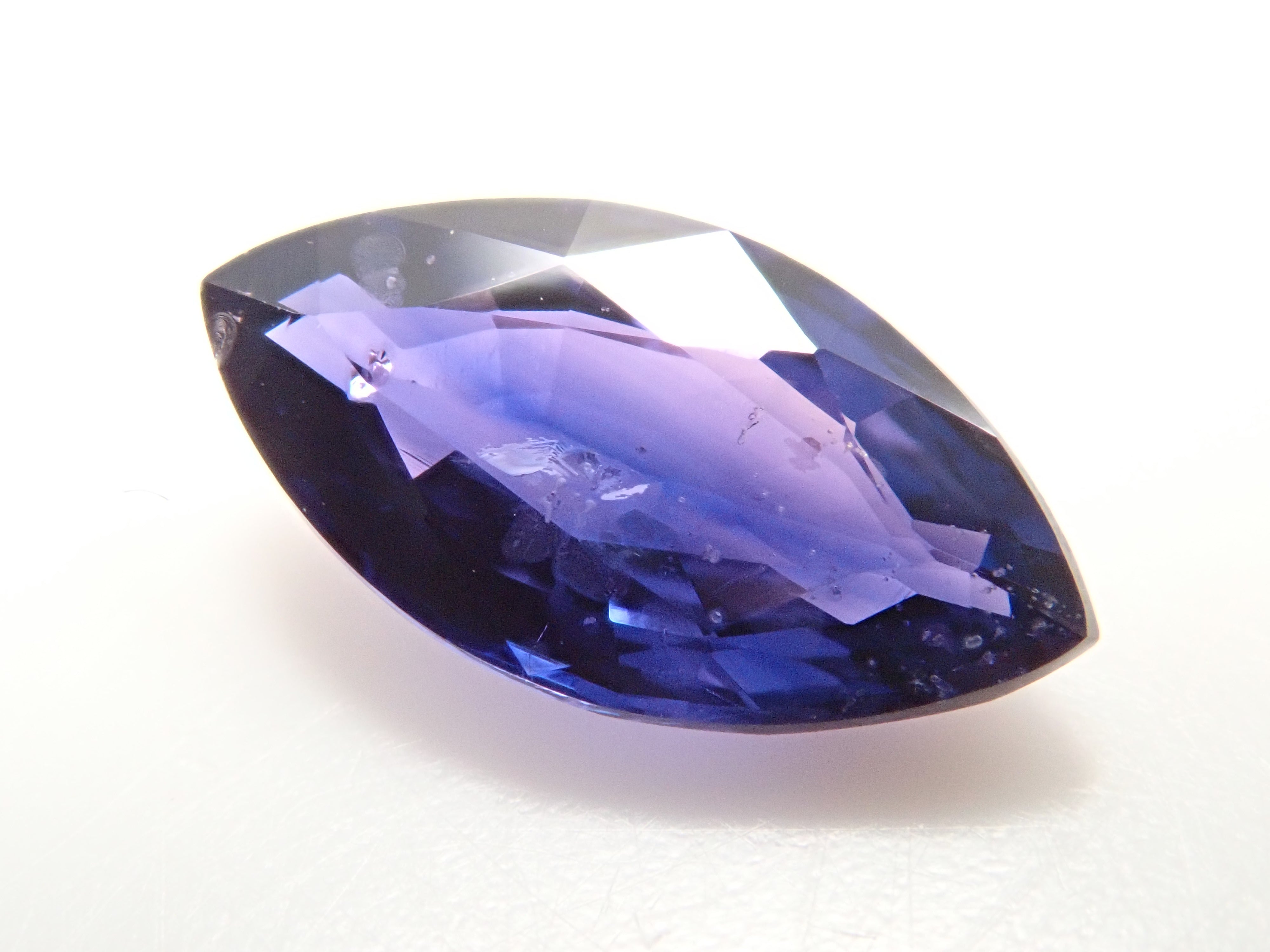 【1月11日 22:00 特價】坦尚尼亞紫羅蘭藍寶石 0.920克拉 散裝