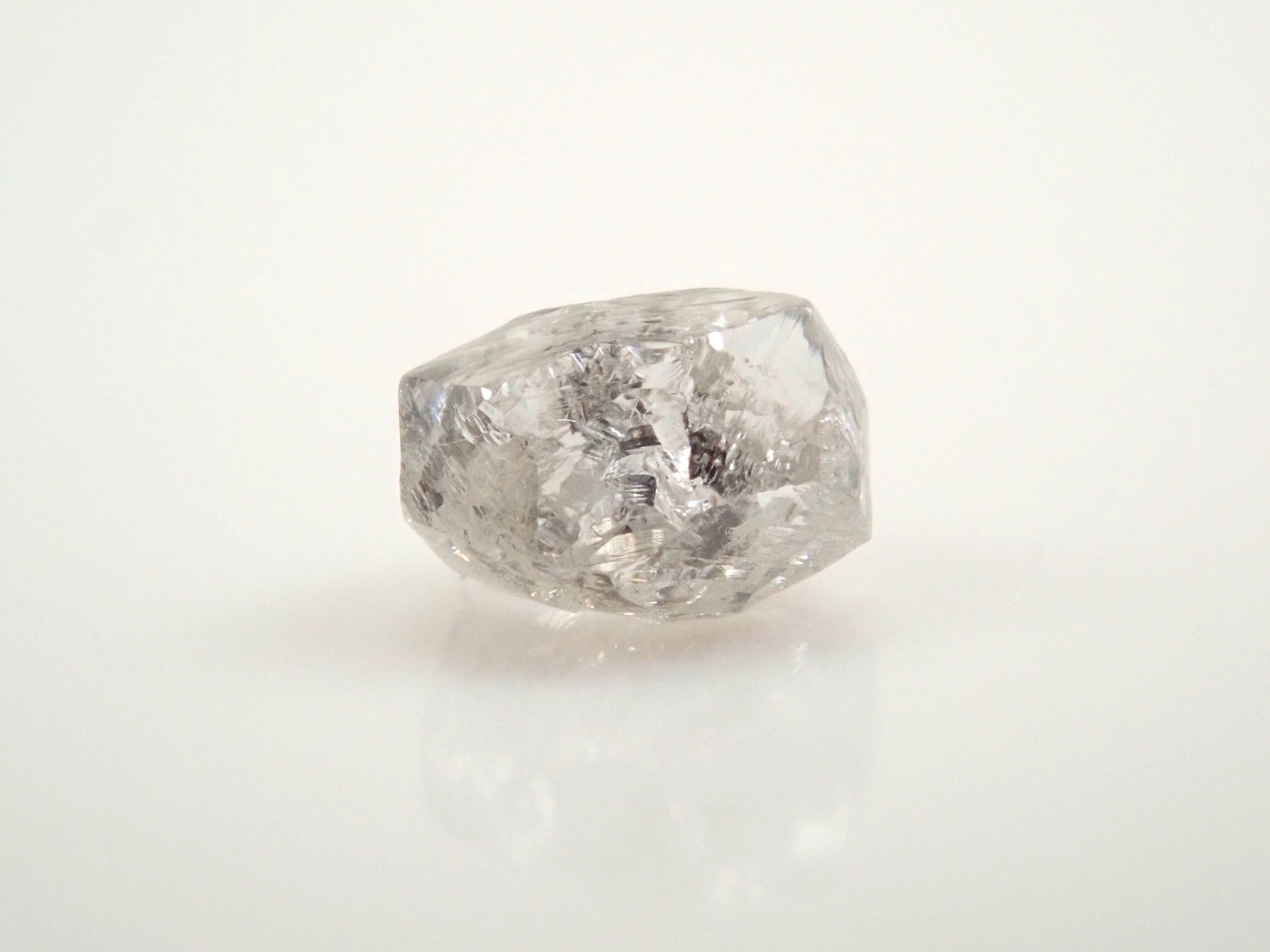 【1/12 22時販売】ダイヤモンド 0.245ct原石(トライゴン有り)