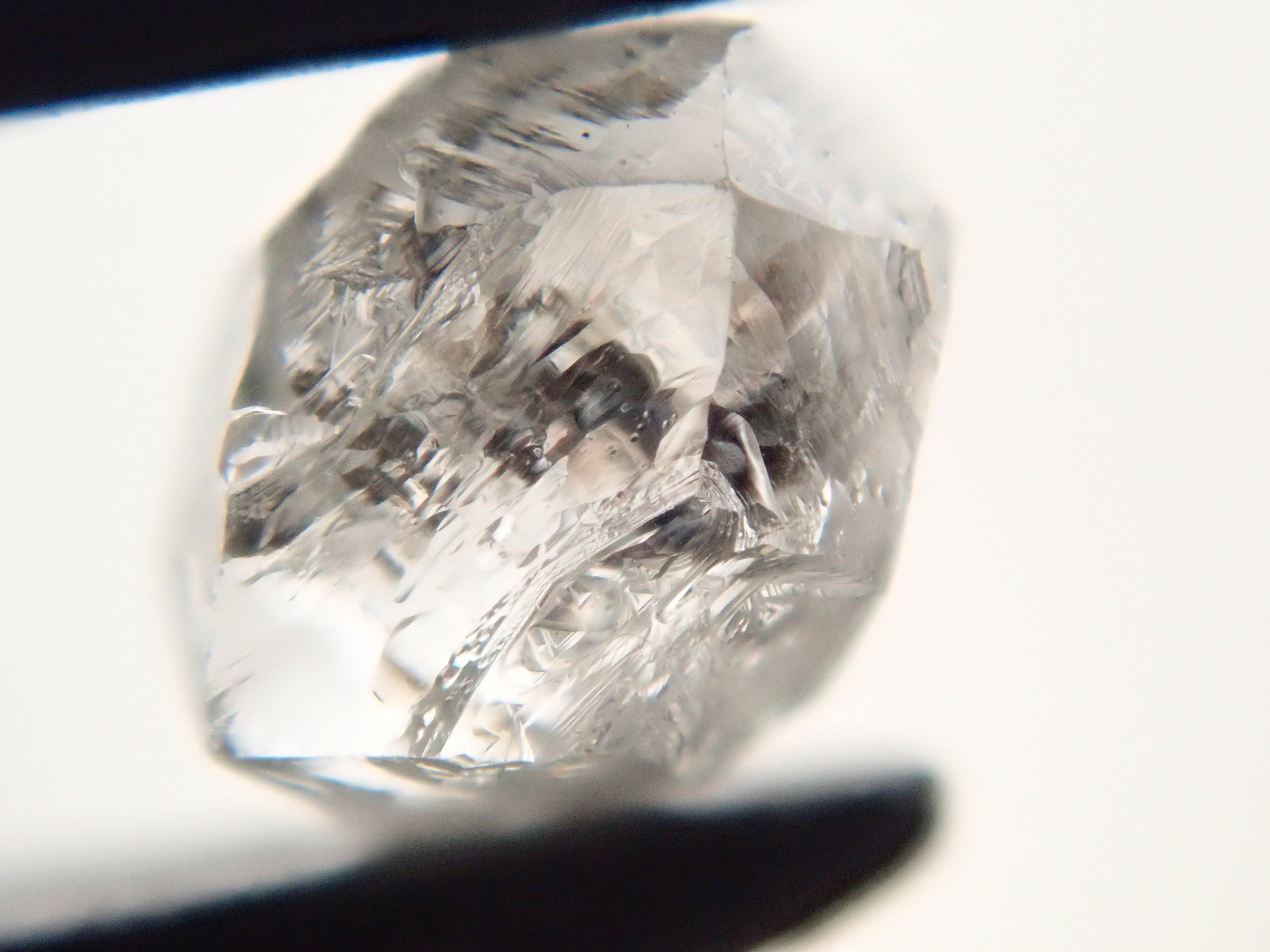 【1/12 22時販売】ダイヤモンド 0.245ct原石(トライゴン有り)