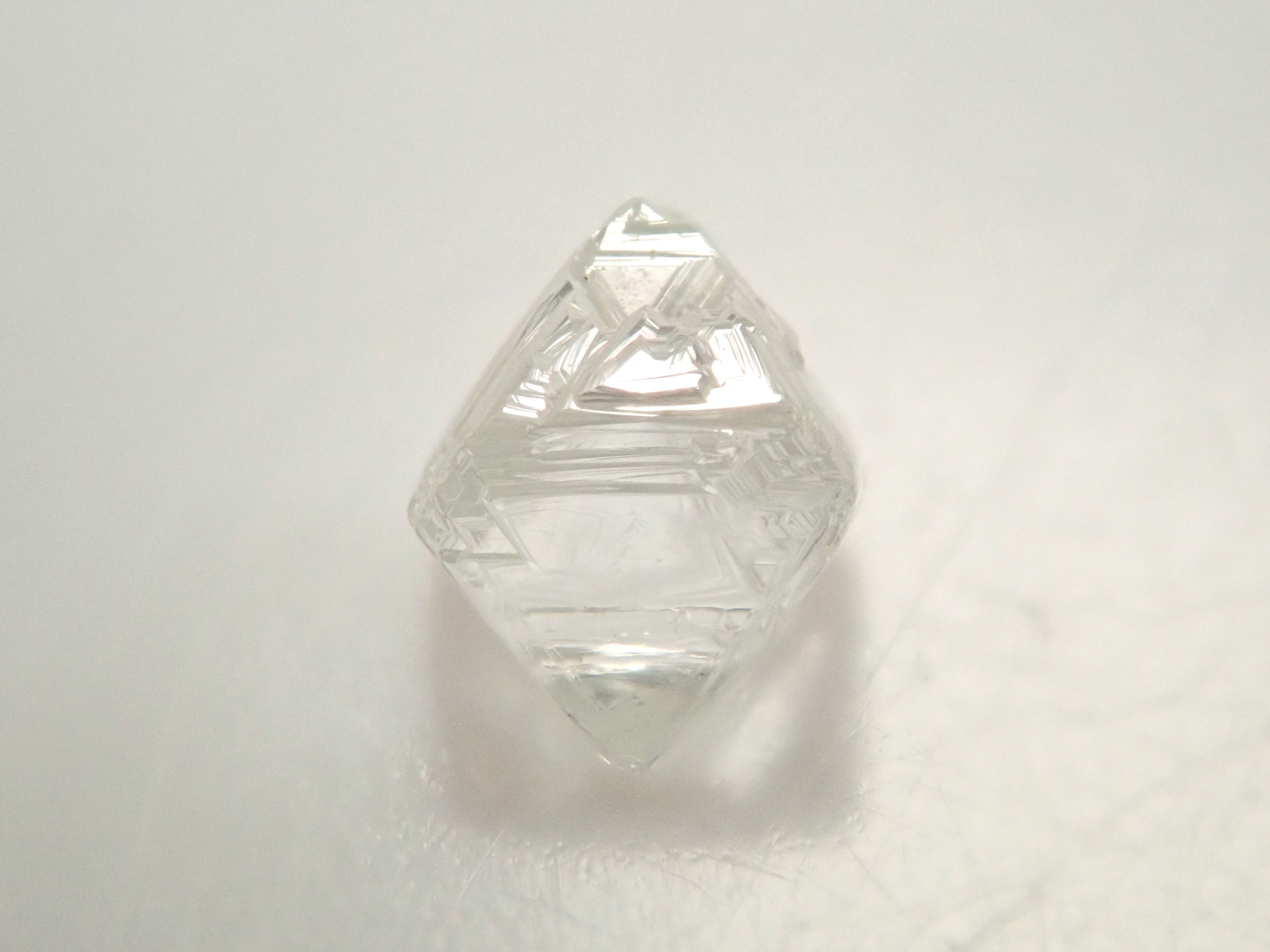 【1/12 22時販売】ダイヤモンド原石(ソーヤブル) 0.466ct原石(トライゴン有り)