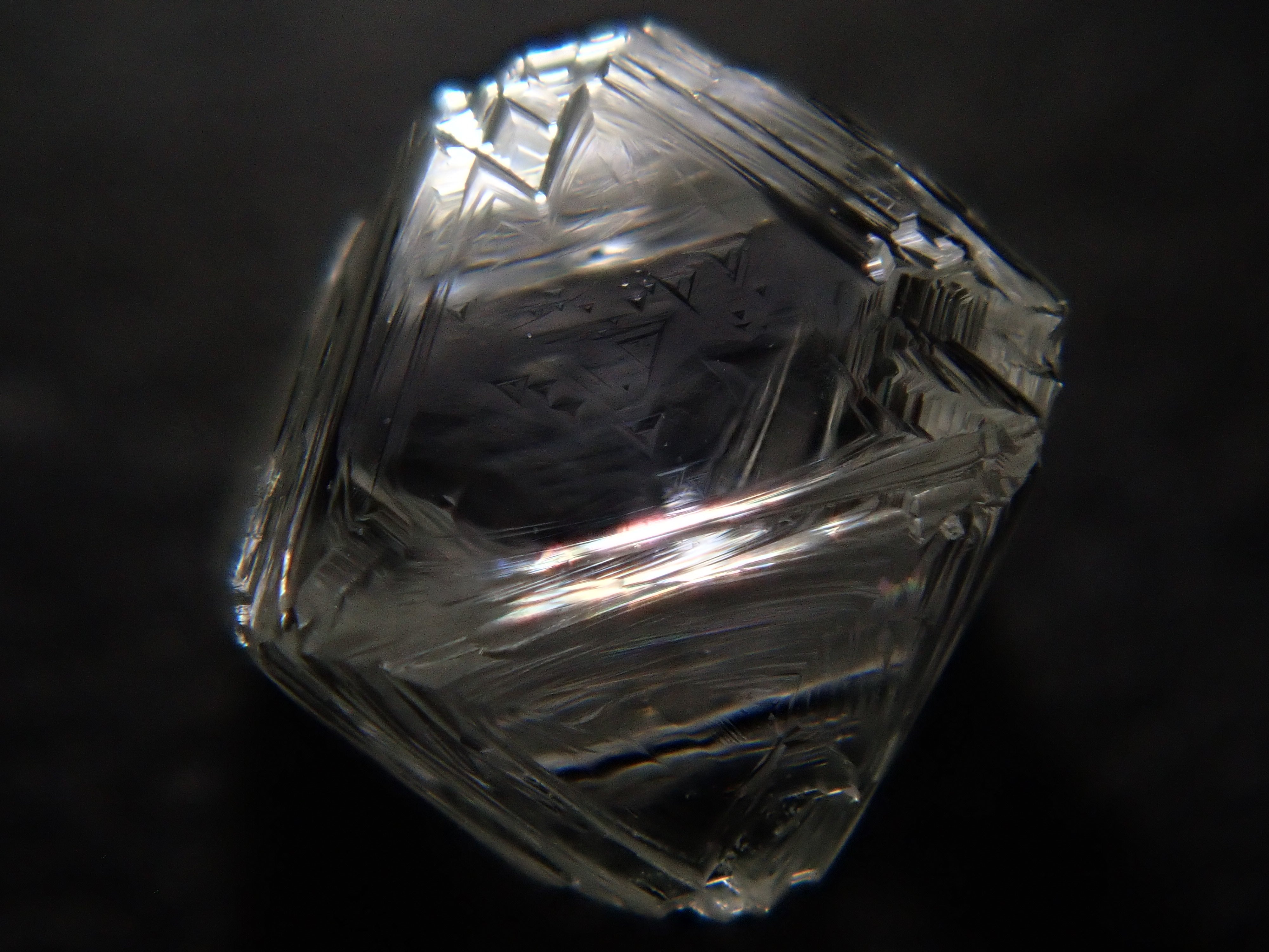 【1/12 22時販売】ダイヤモンド原石(ソーヤブル) 0.466ct原石(トライゴン有り)