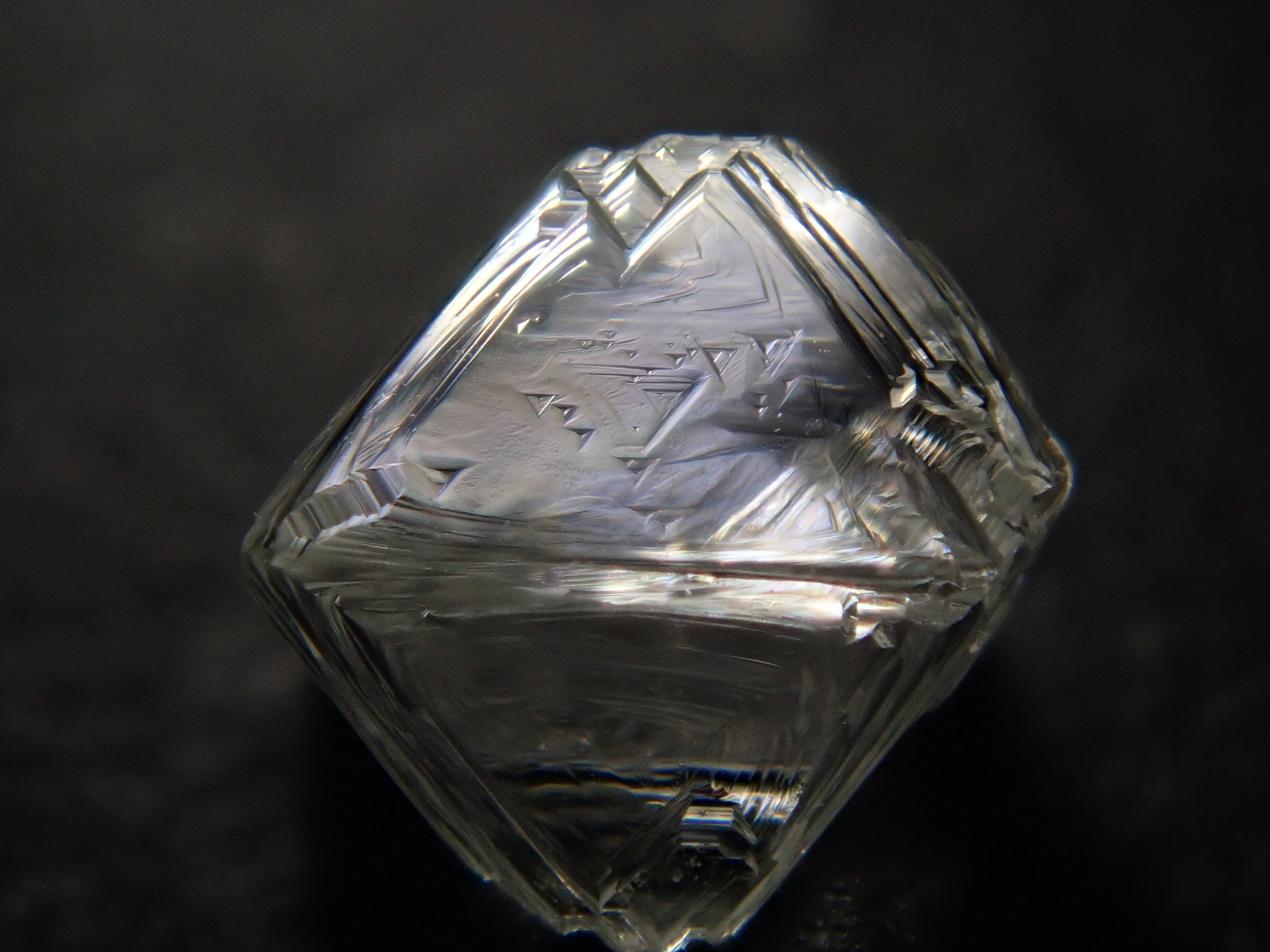 【1/12 22時販売】ダイヤモンド原石(ソーヤブル) 0.466ct原石(トライゴン有り)