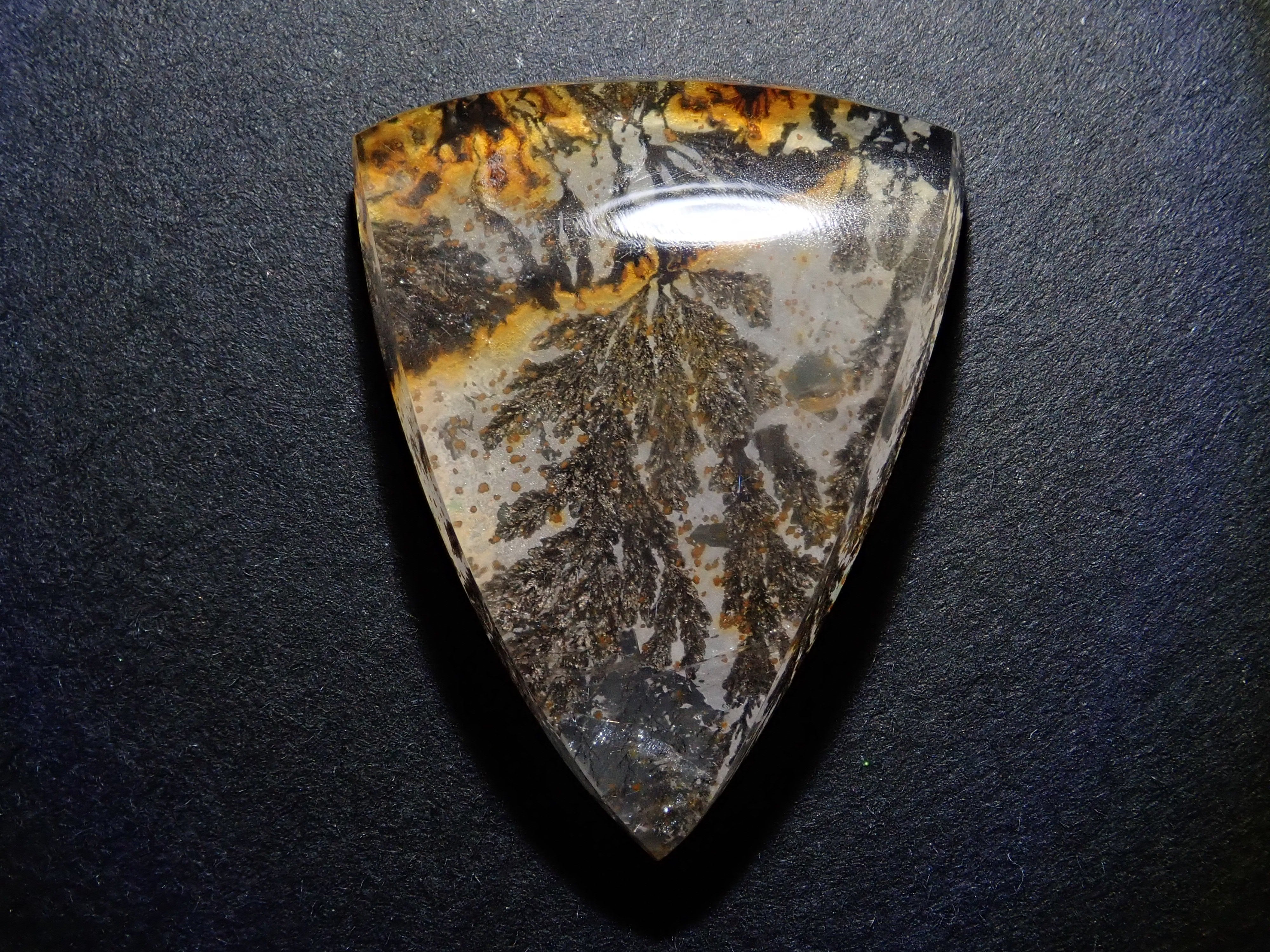 【1/12 22時販売】【山本武氏】ブラジル産デンドリティッククォーツ 25.875ctルース