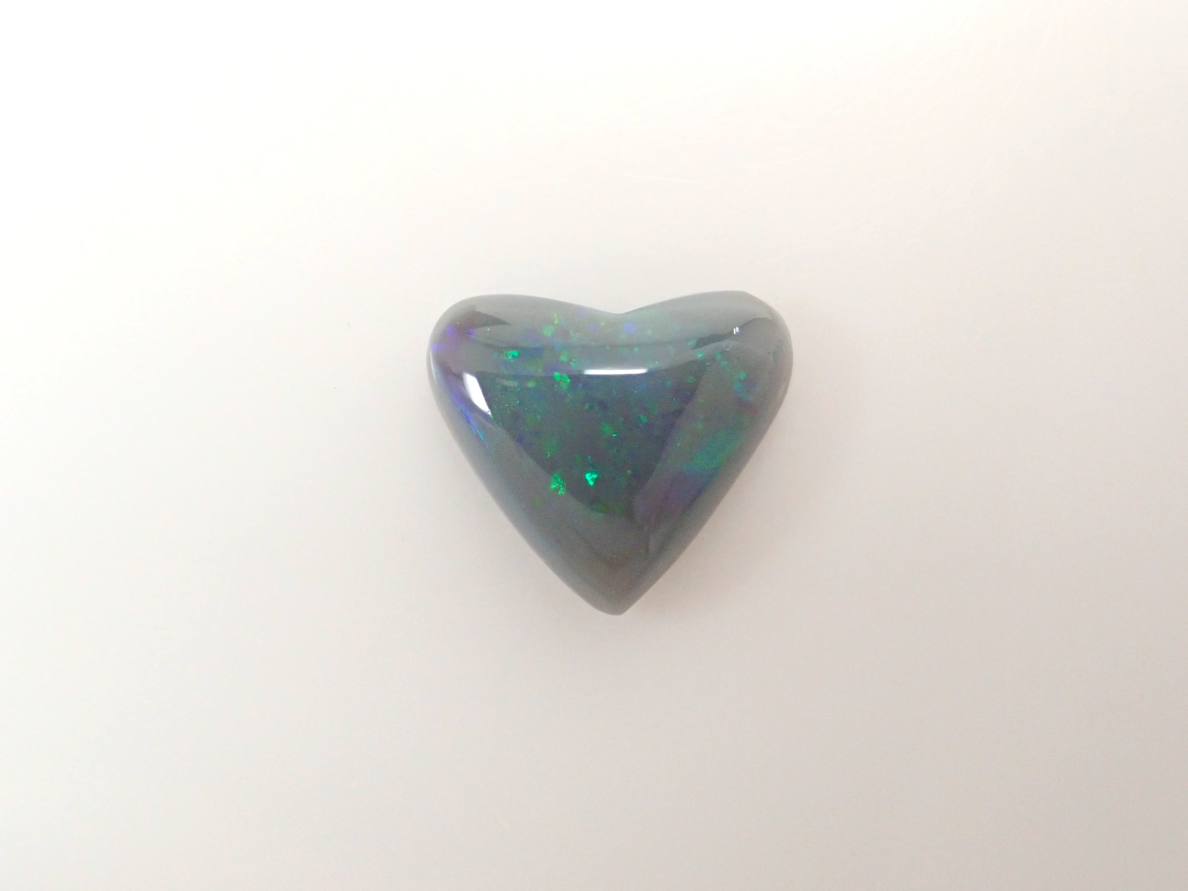 【1/11 22時販売】オーストラリア産ブラックオパール 2.275ctルース(両面タイプ)