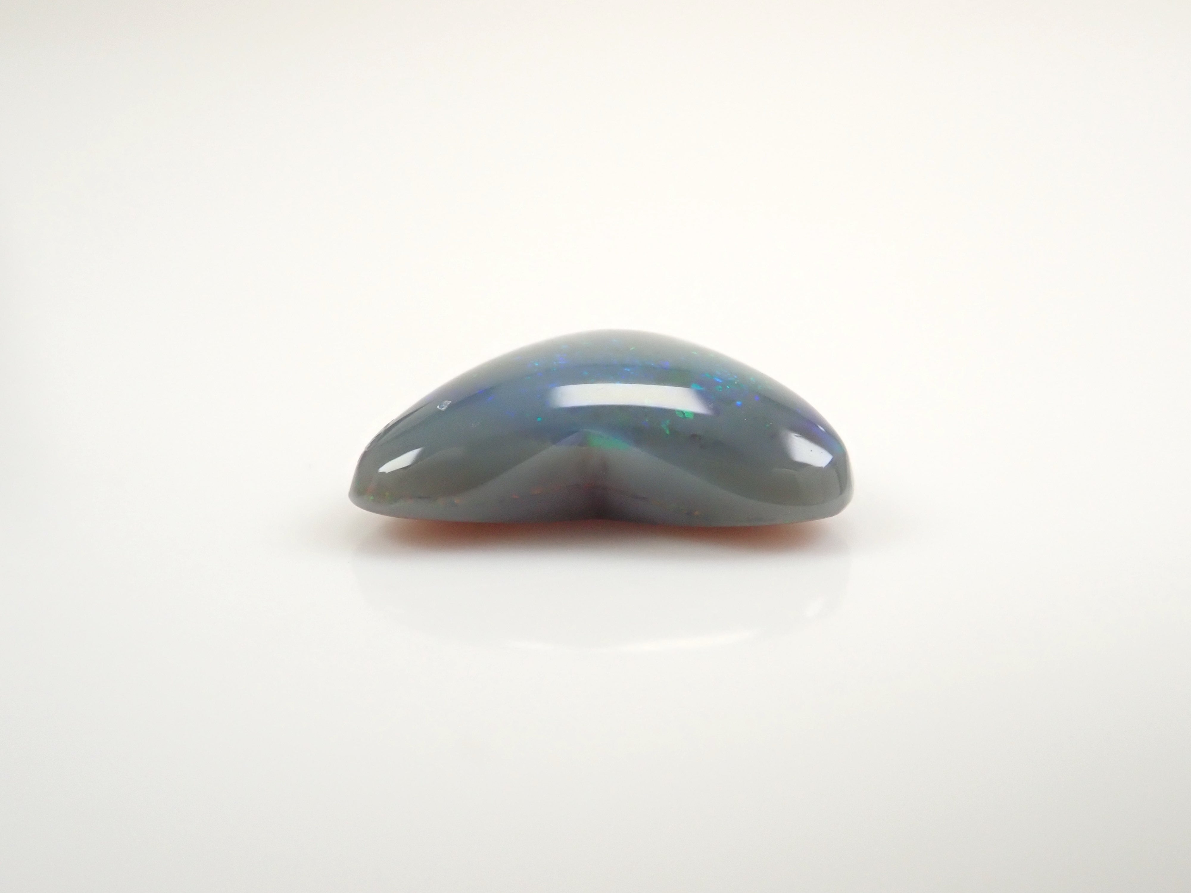 【1/11 22時販売】オーストラリア産ブラックオパール 2.275ctルース(両面タイプ)