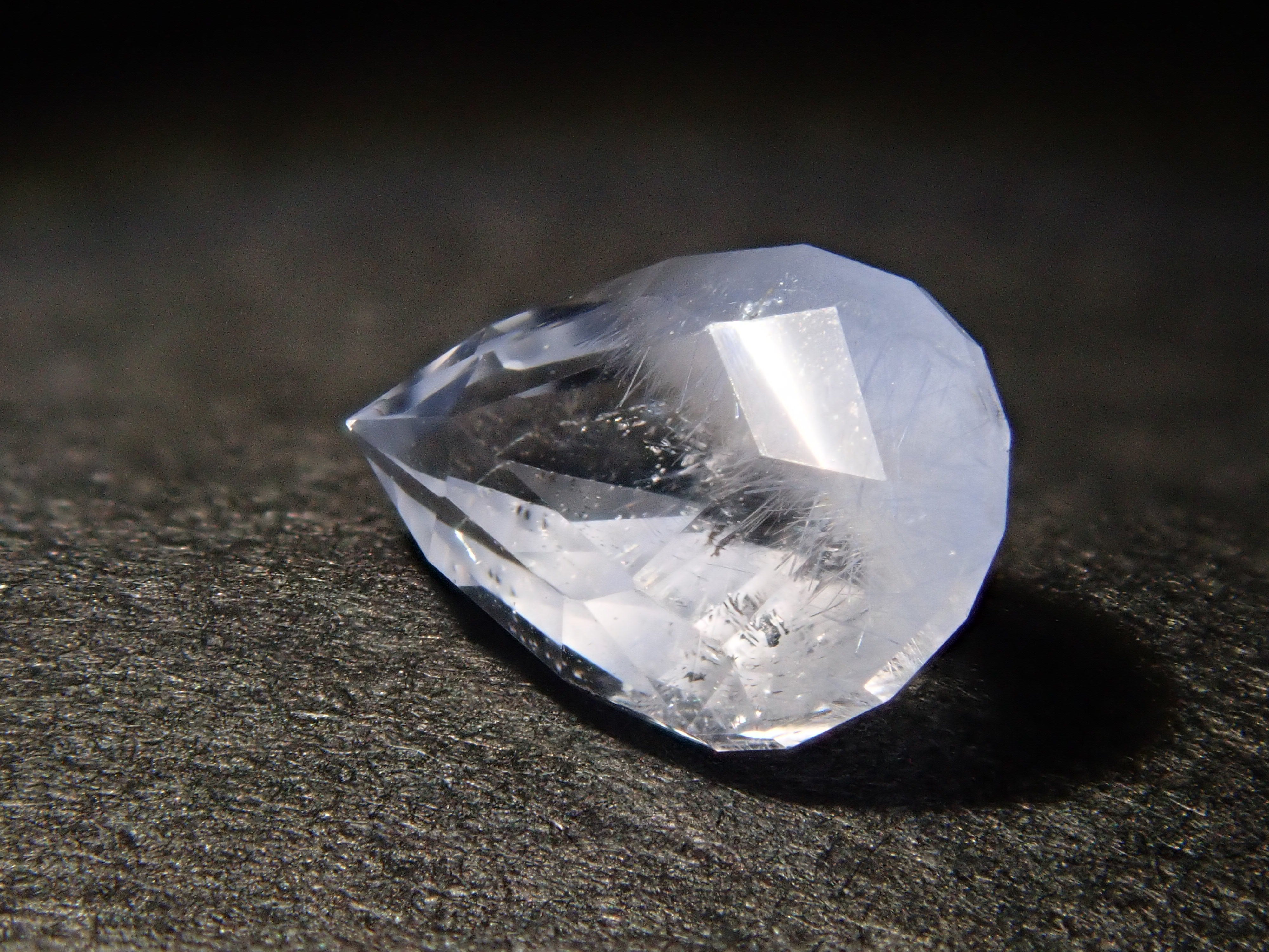 【1/11 22時販売】ブラジル産デュモルチェライトインクォーツ 0.382ctルース