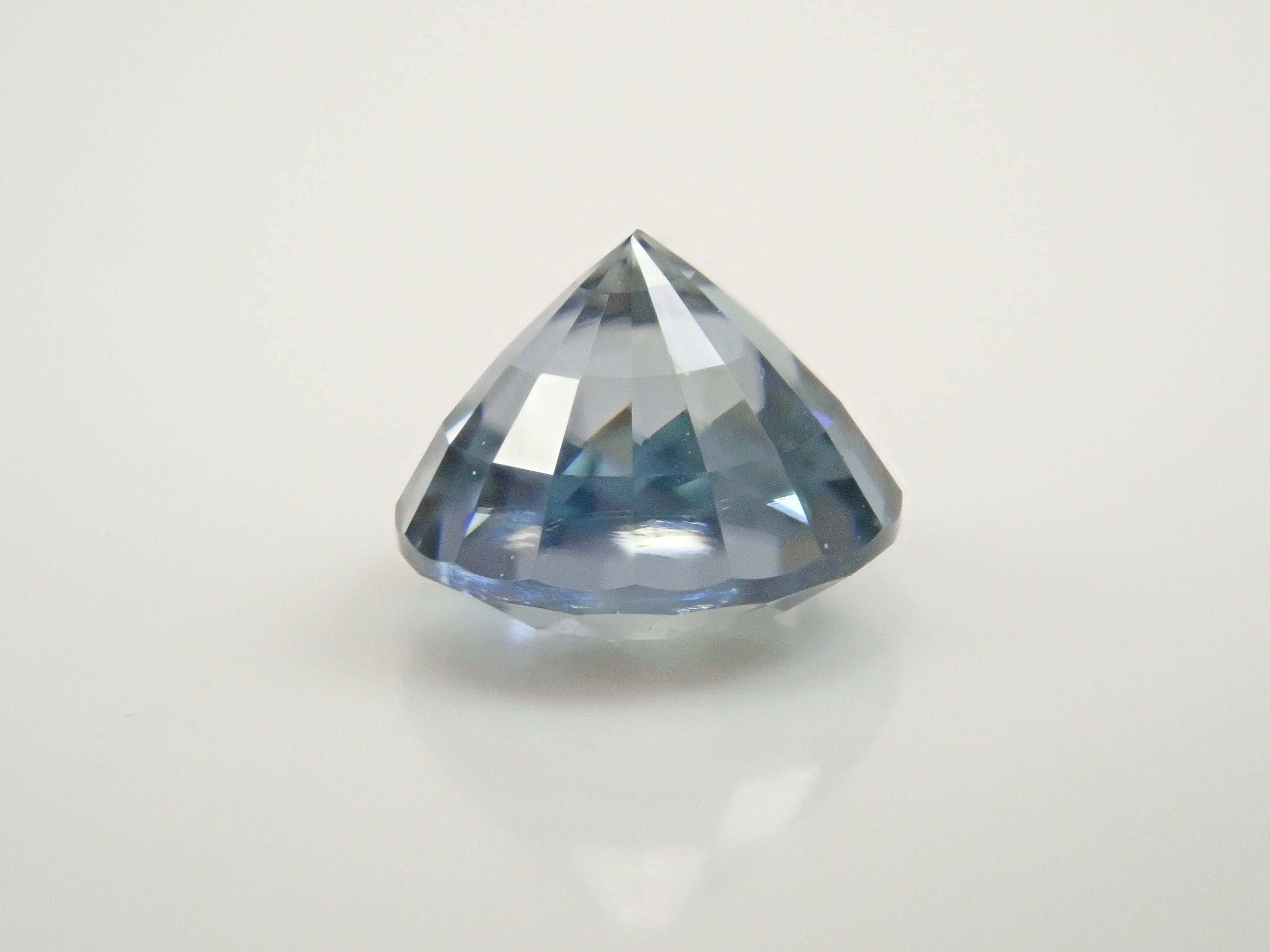 【1/11 22時販売】ミャンマー産カラーチェンジジルコン 5.3mm/1.043ctルース