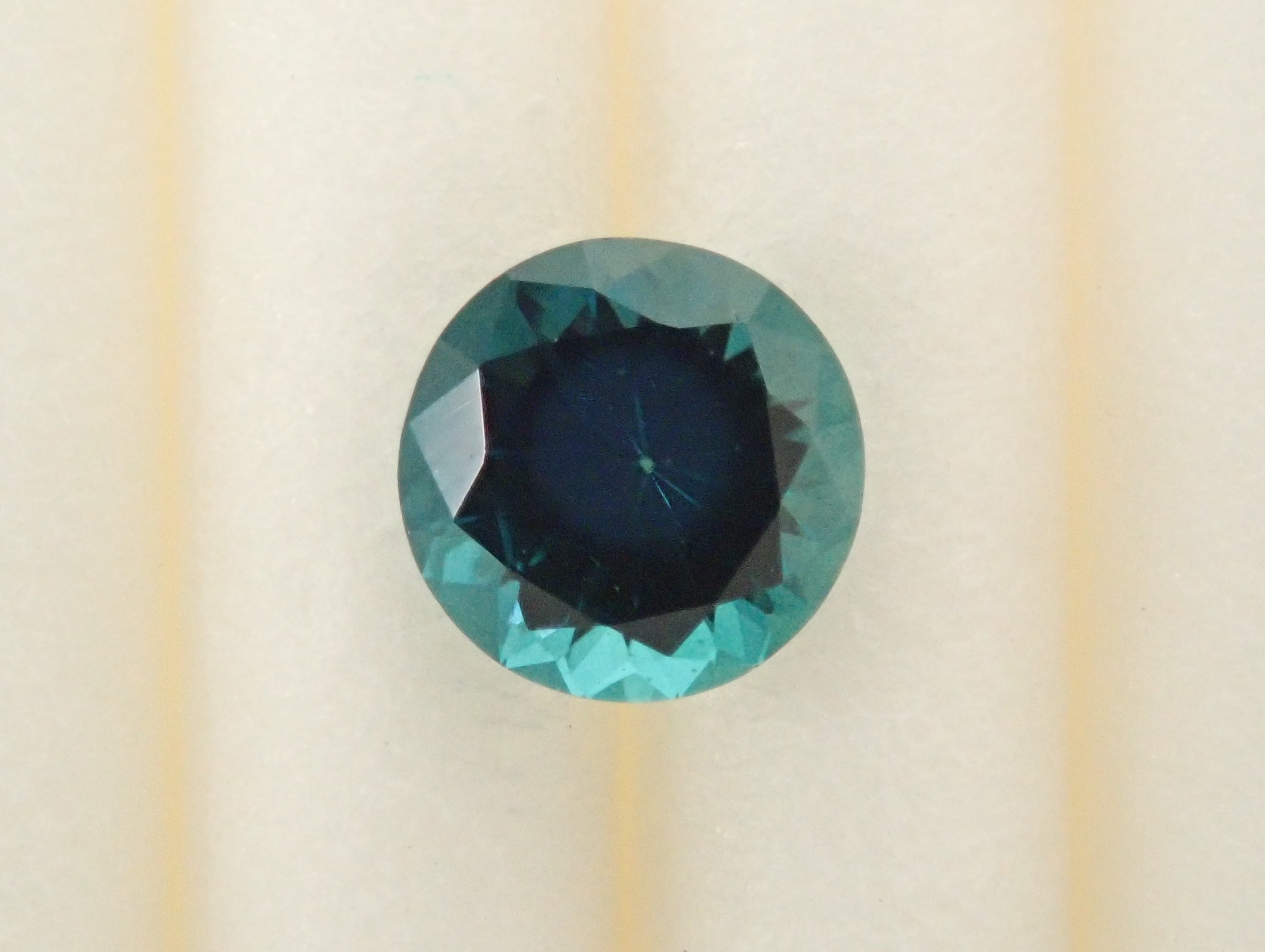 【1/11 22時販売】アフガニスタン産ブルートルマリン 4.0mm/0.268ctルース(ラグーントルマリン)