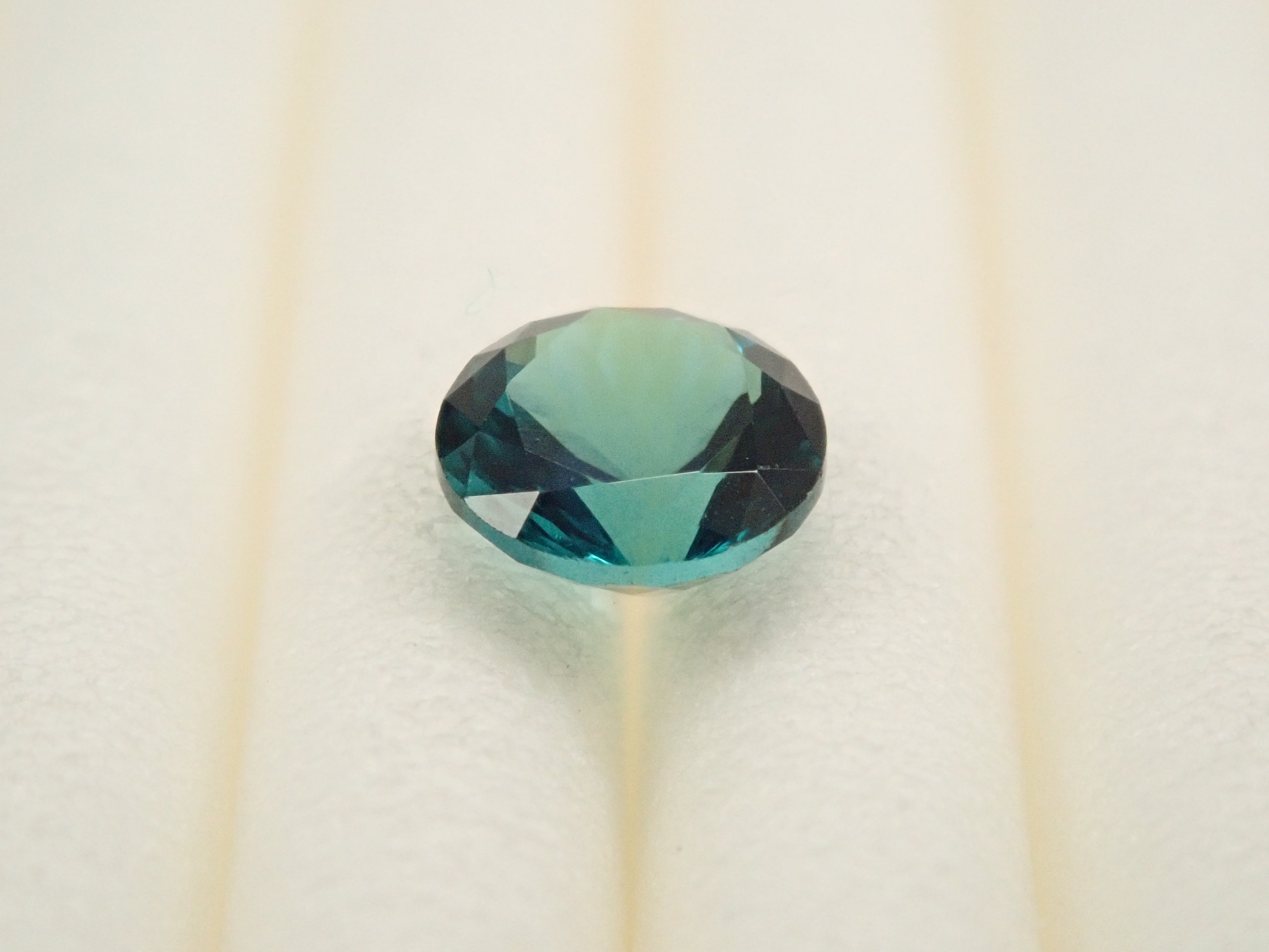 【1/11 22時販売】アフガニスタン産ブルートルマリン 4.0mm/0.268ctルース(ラグーントルマリン)