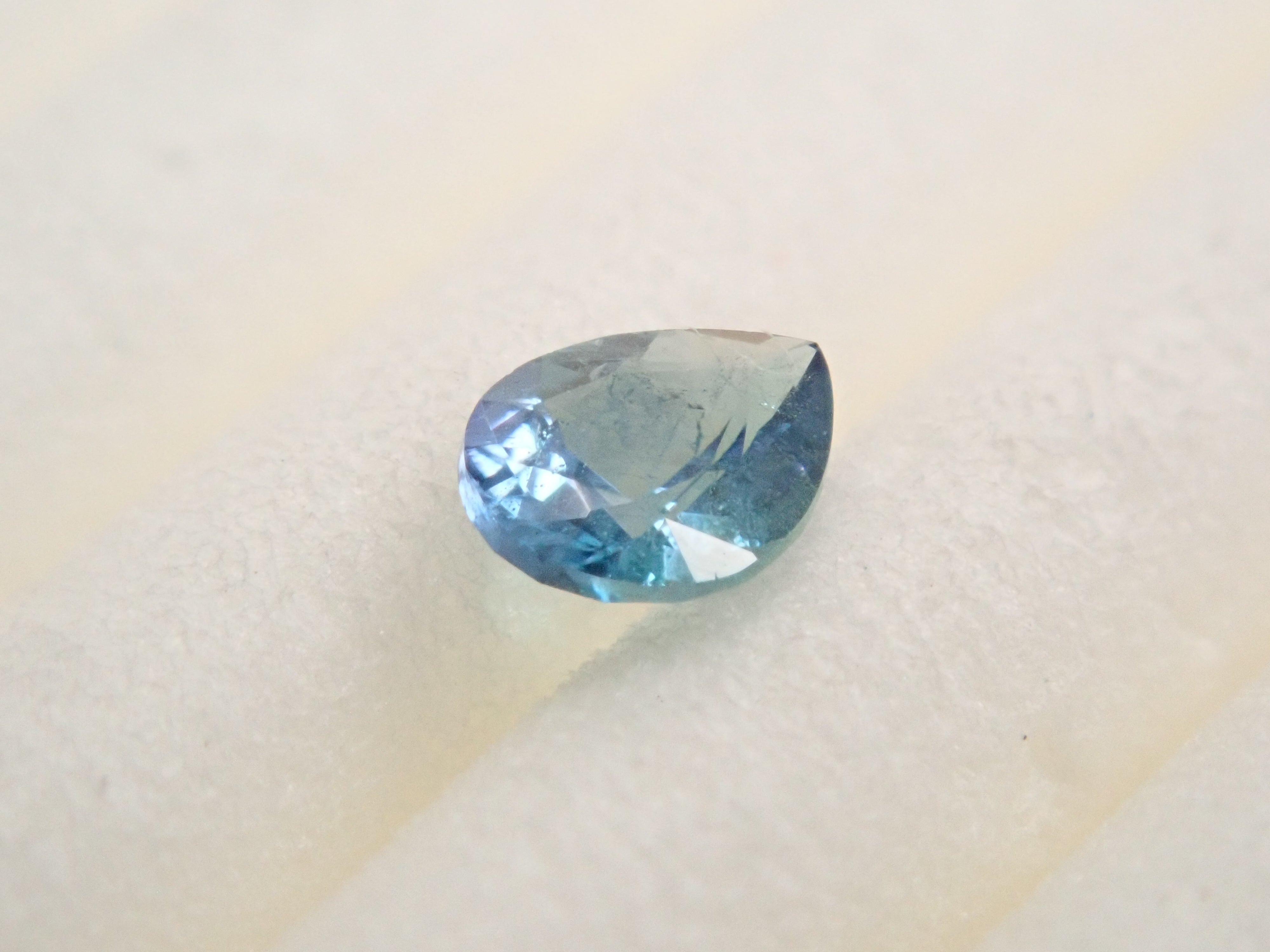 【1/11 22時販売】タンザニア産コーネルピン 0.103ctルース