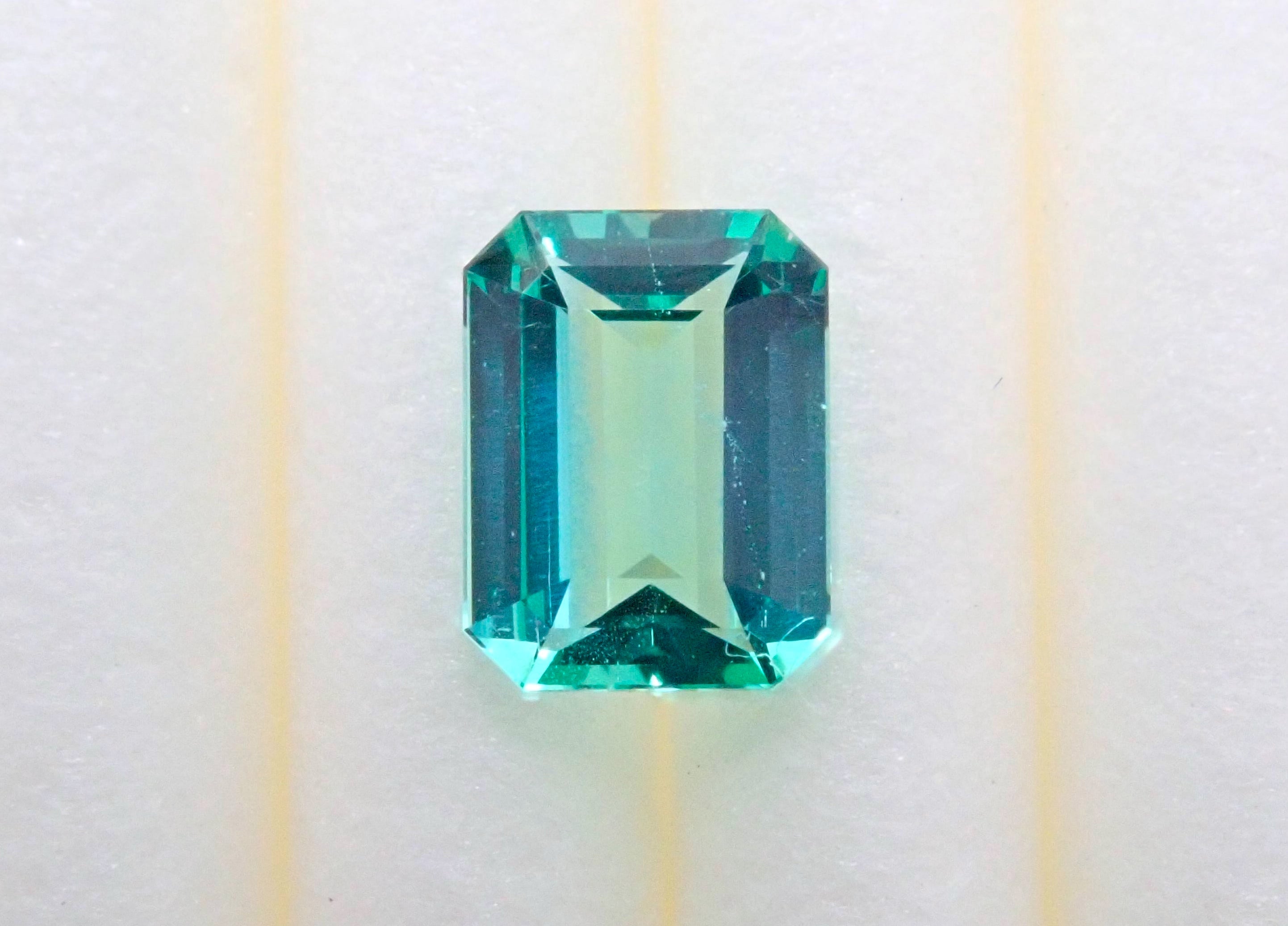 エチオピア産ノンオイルエメラルド 0.32ctルース GIA