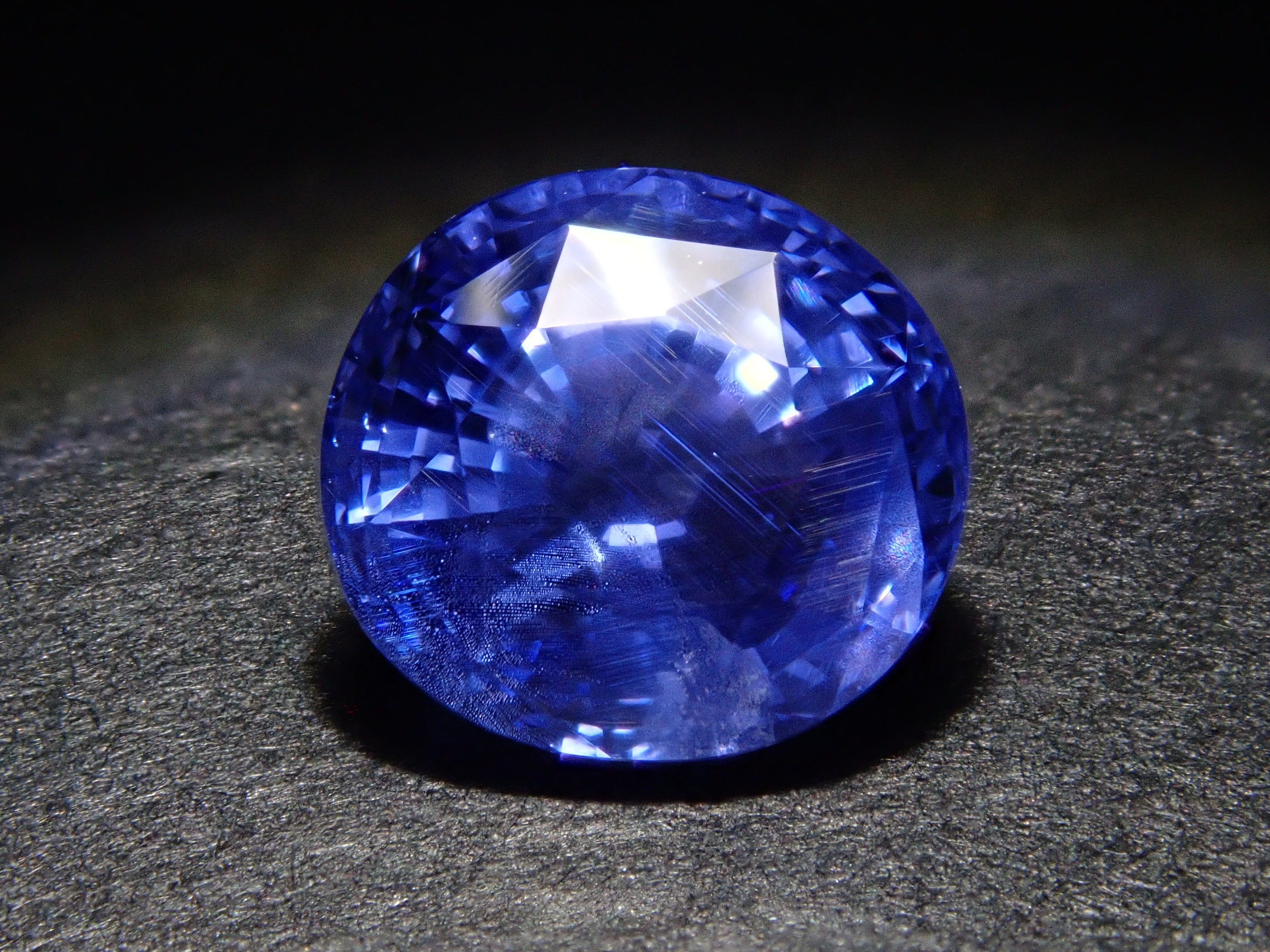 マダガスカル産非加熱ブルーサファイア 1.380ctルース AIGS