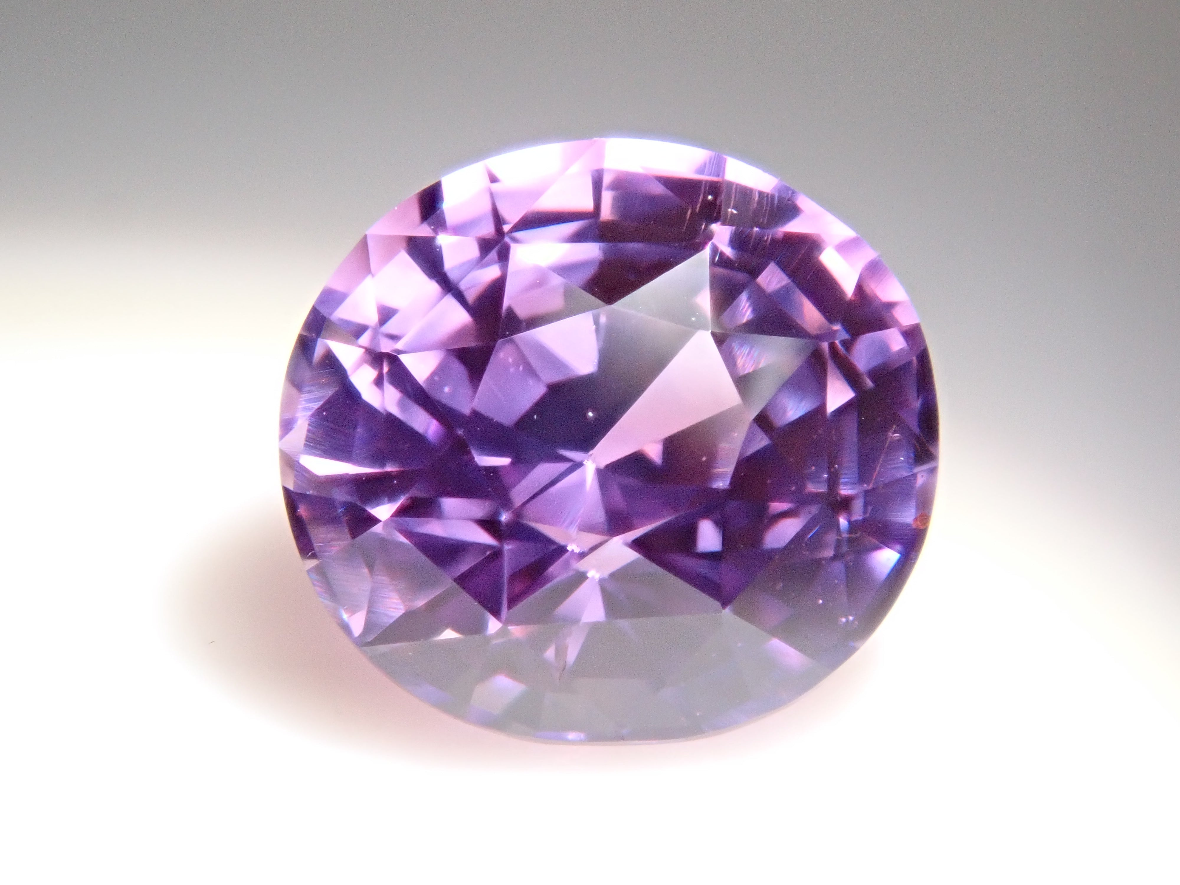 マダガスカル産非加熱パープルサファイア 1.170ctルース GIT